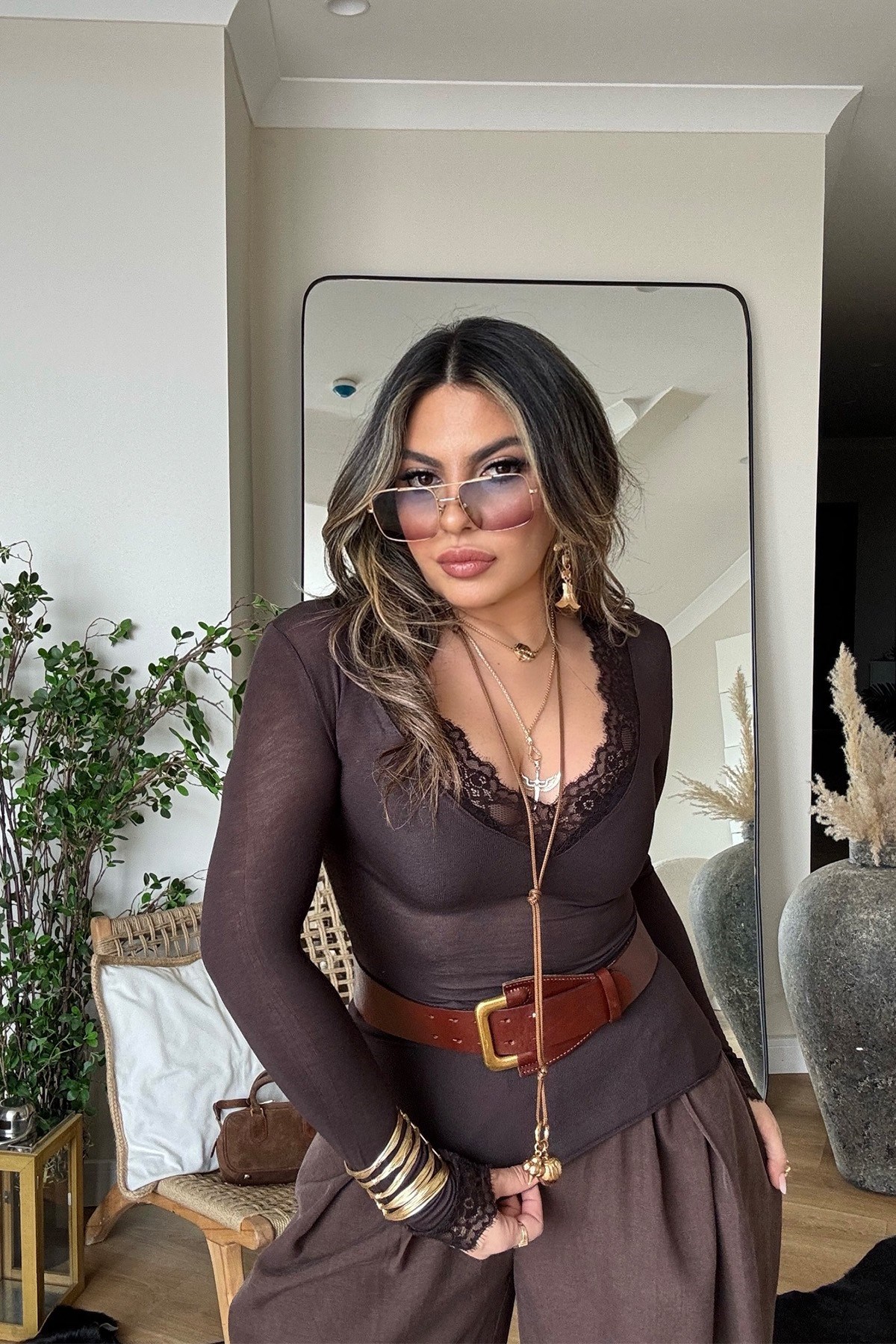 Oysho Model Dantel Detaylı Yarı Transparan Bluz Acı Kahve