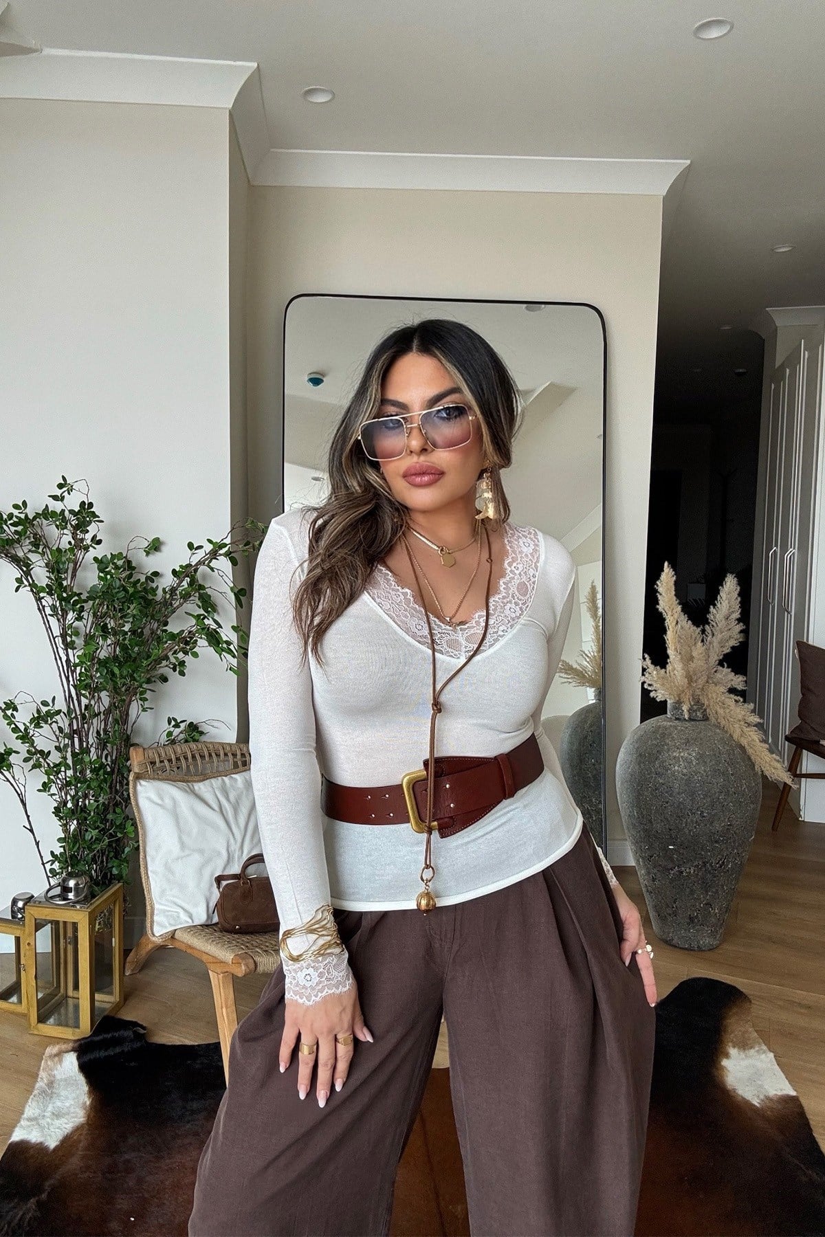 Oysho Model Dantel Detaylı Yarı Transparan Bluz Ekru
