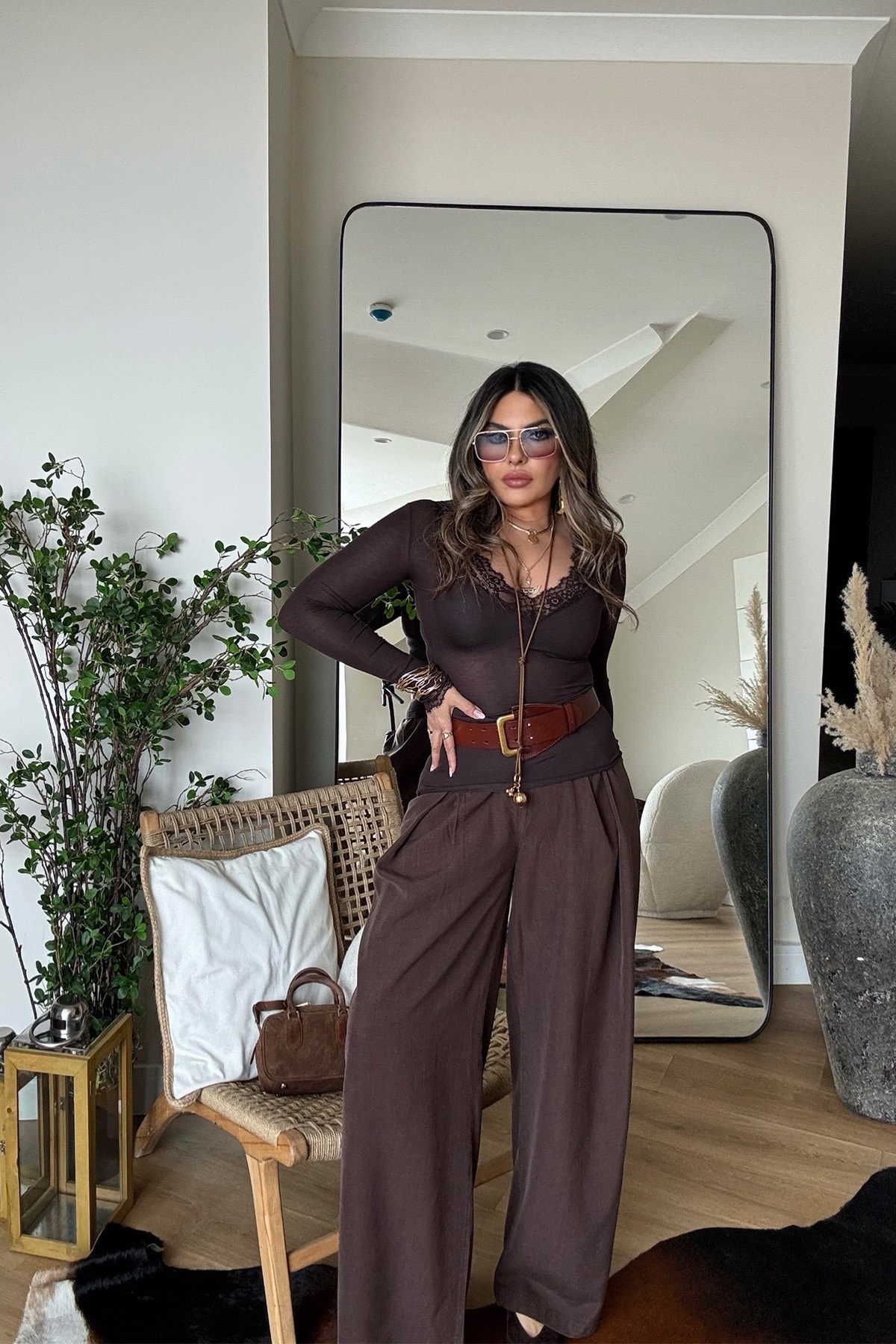 Oysho Model Dantel Detaylı Yarı Transparan Bluz Acı Kahve