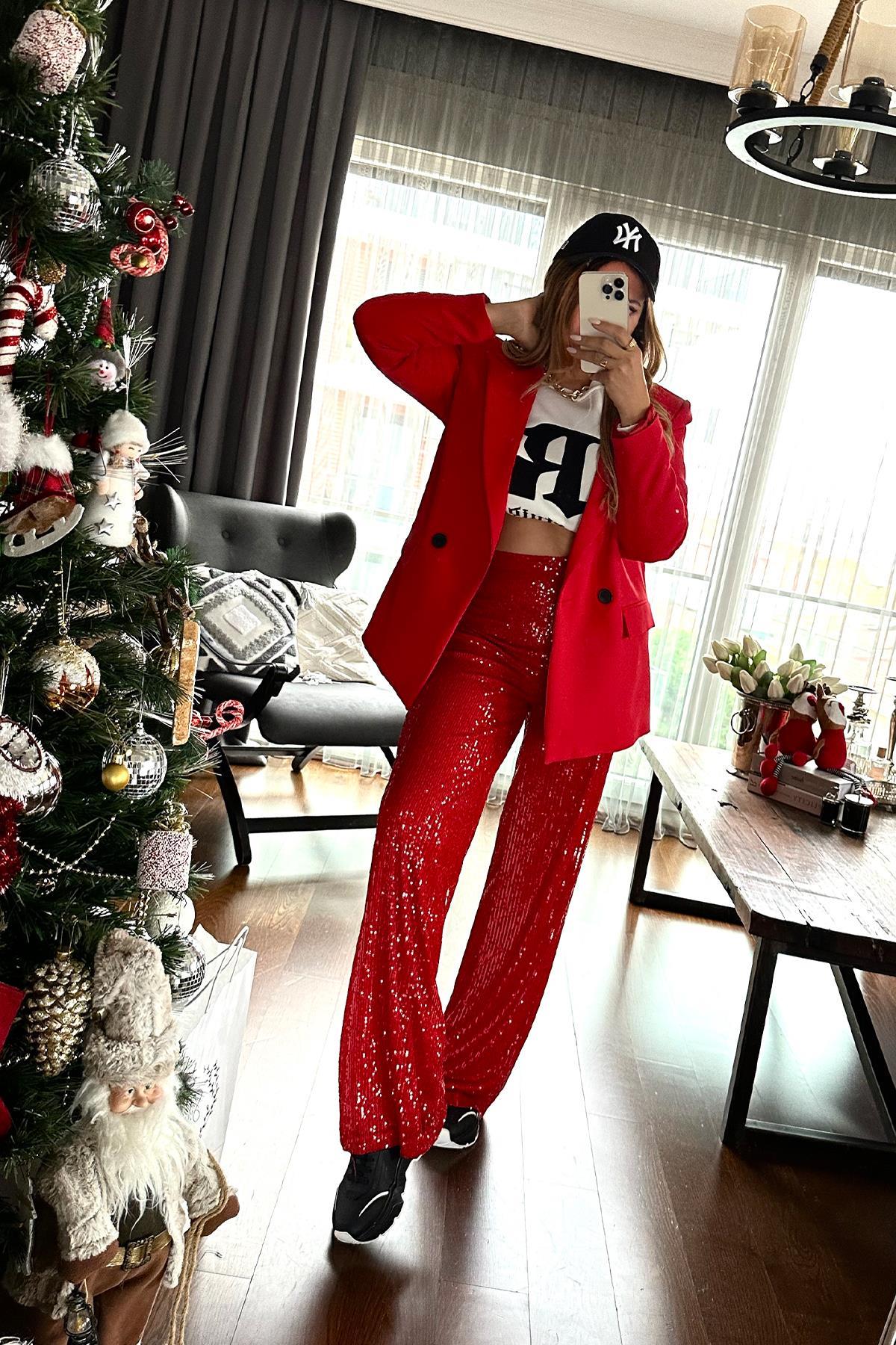 R Baskılı İşlmeli Sweat Ekru