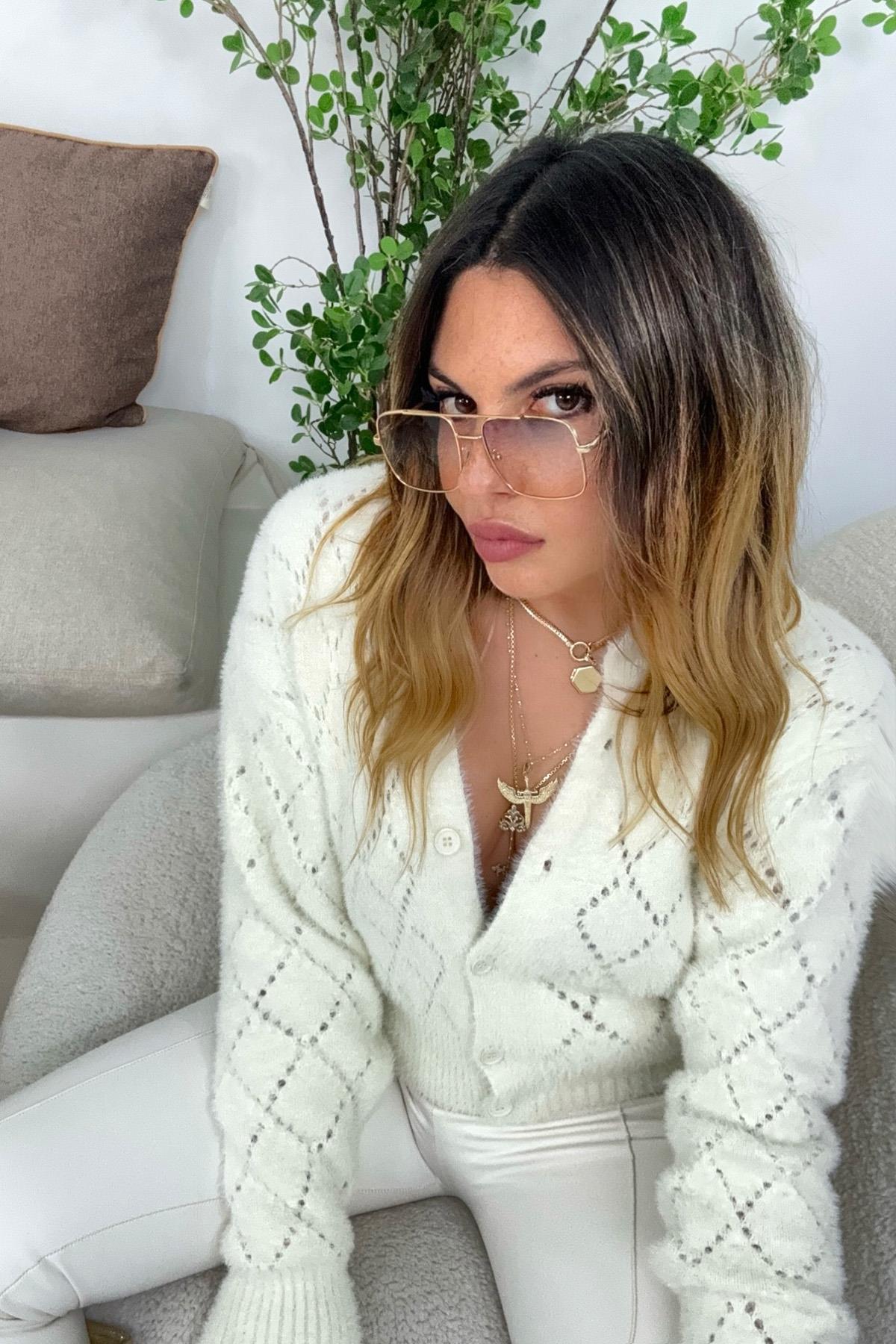 Sakallı Örme Delikli Hırka Ekru