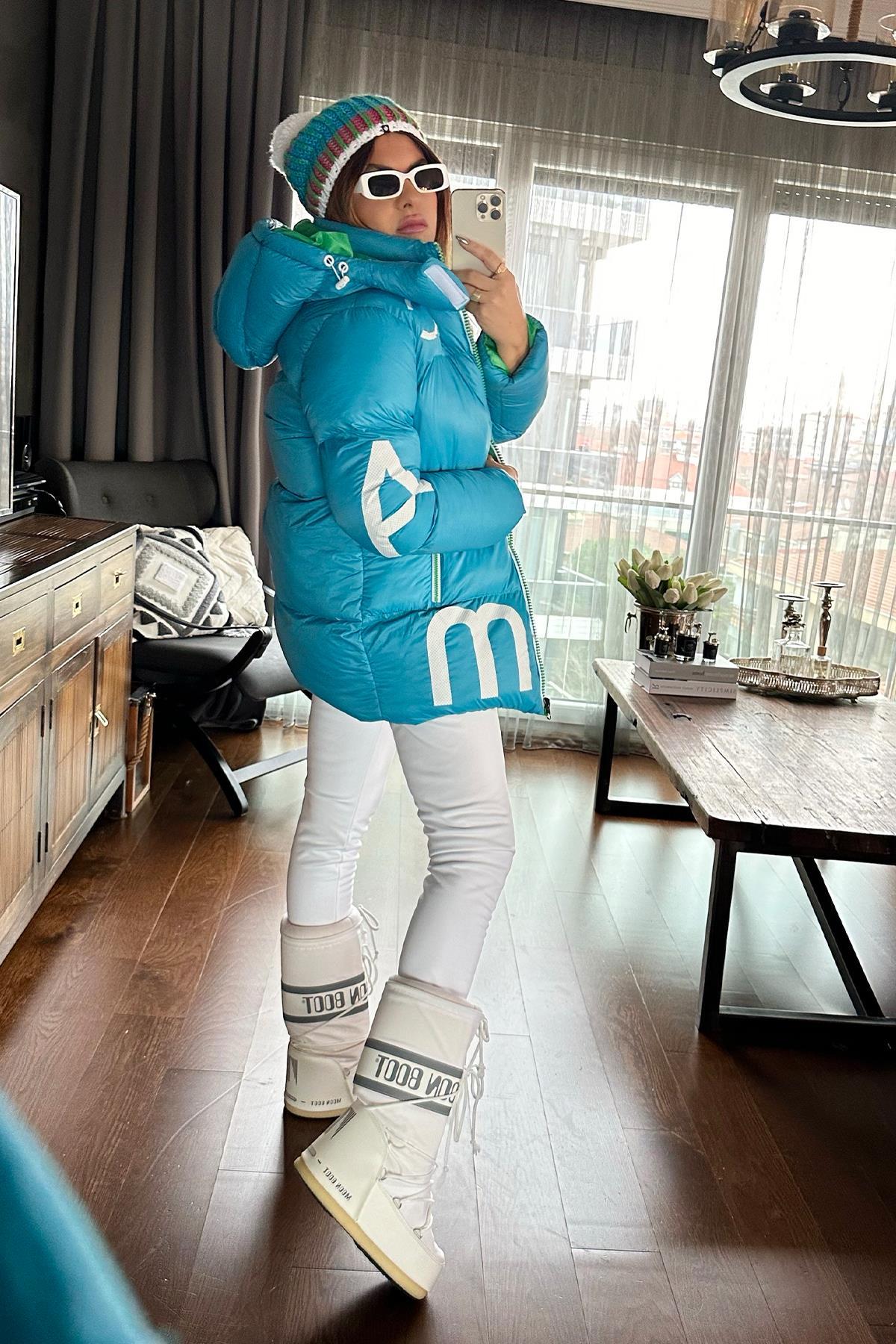 Şişme Oversize Harf Baskılı Mont Turkuaz