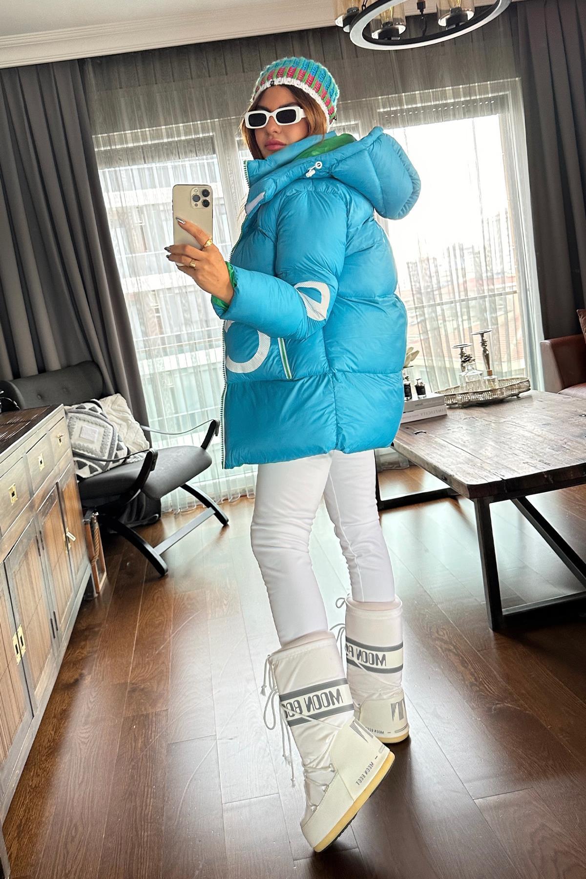 Şişme Oversize Harf Baskılı Mont Turkuaz