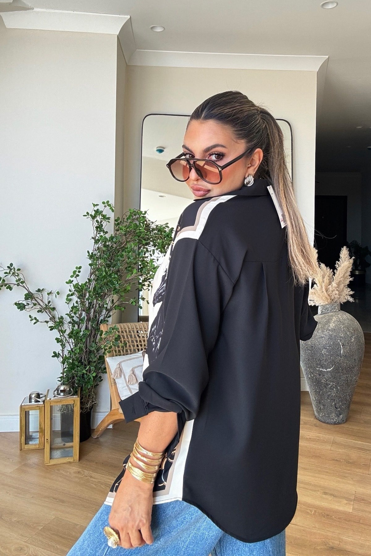 Tasarım Marka Model Siyah At Baskılı Gömlek Siyah