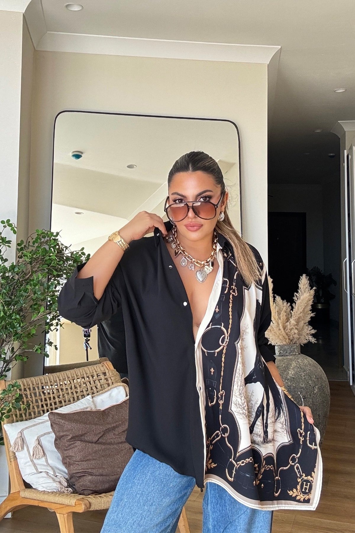 Tasarım Marka Model Siyah At Baskılı Gömlek Siyah