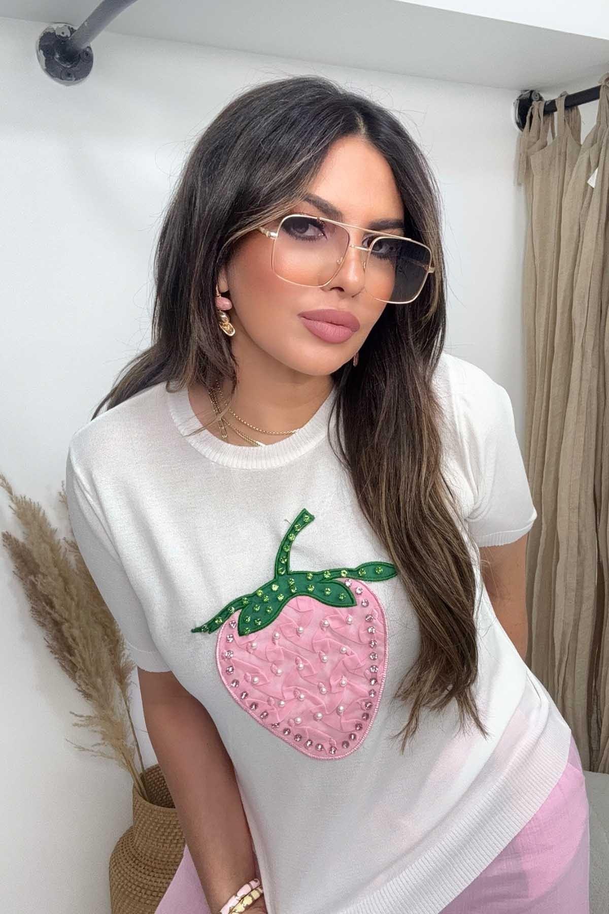 Taşlı İncili Çilek Aplikeli Triko Bluz Beyaz