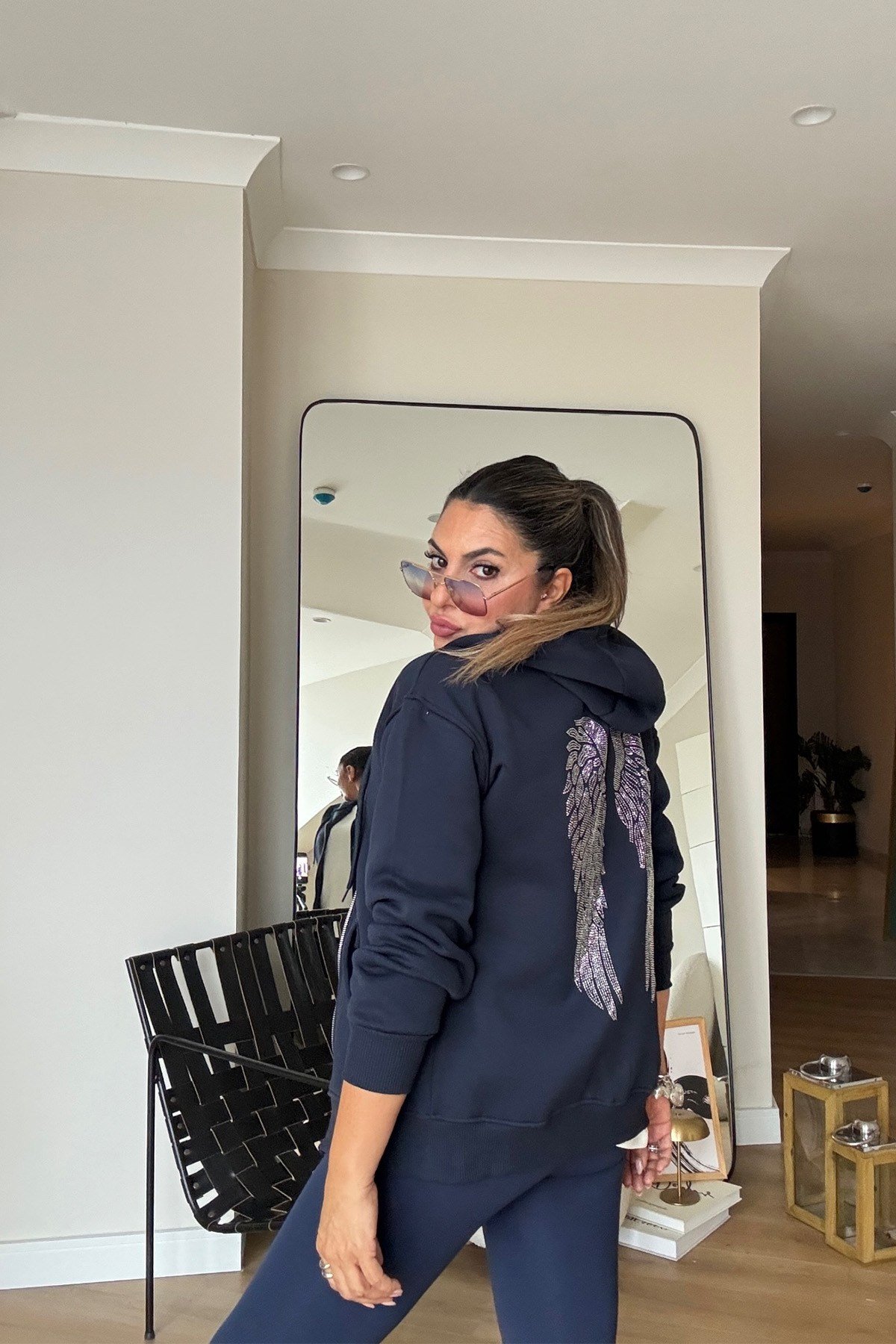 Taşlı Kanat İşlemeli Fermuarlı Sweat Lacivert