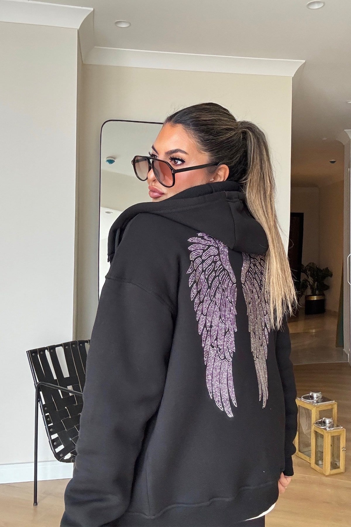 Taşlı Kanat İşlemeli Fermuarlı Sweat Siyah