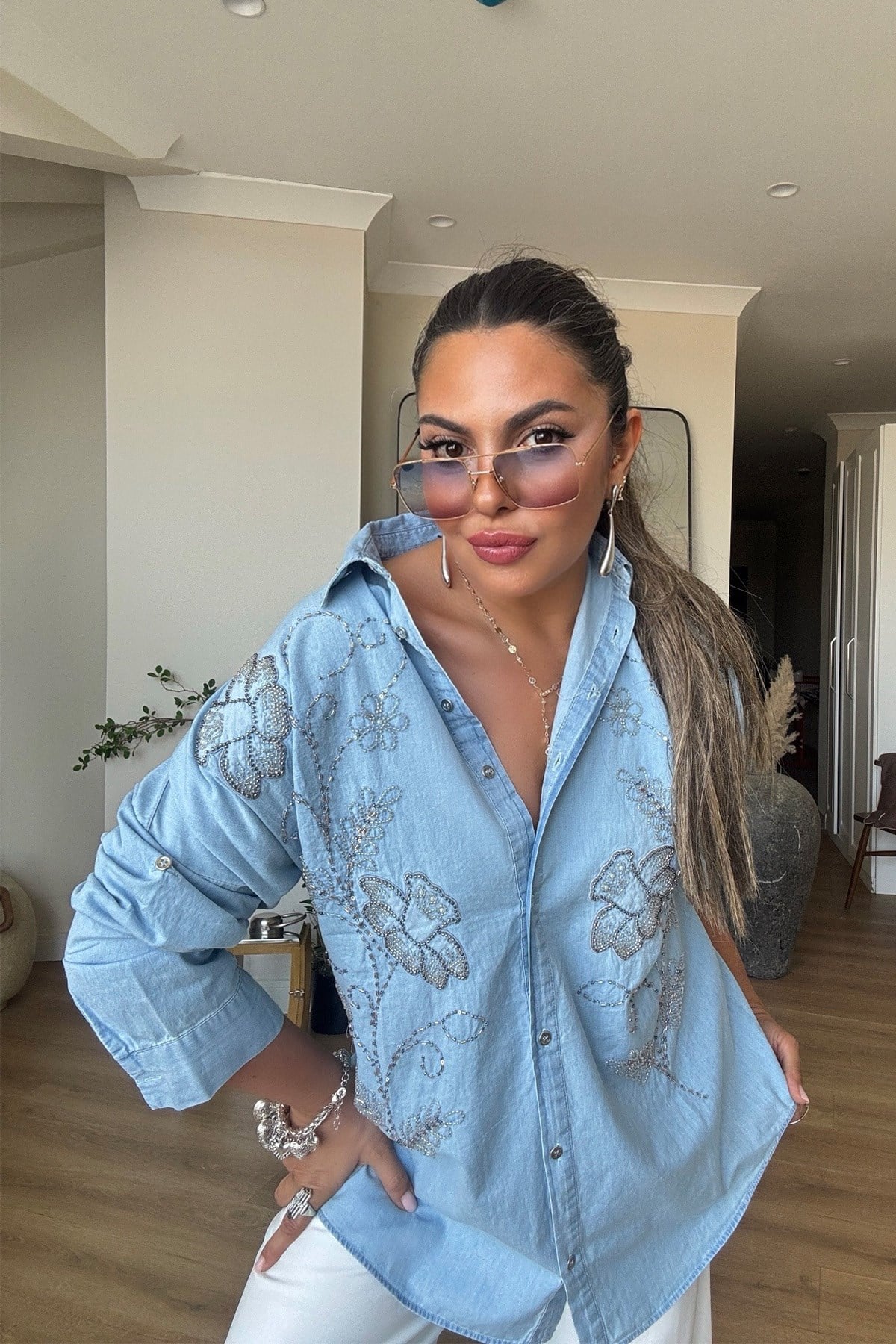 Tencel Denim Boncuk İşlemeli Gömlek Açık Mavi
