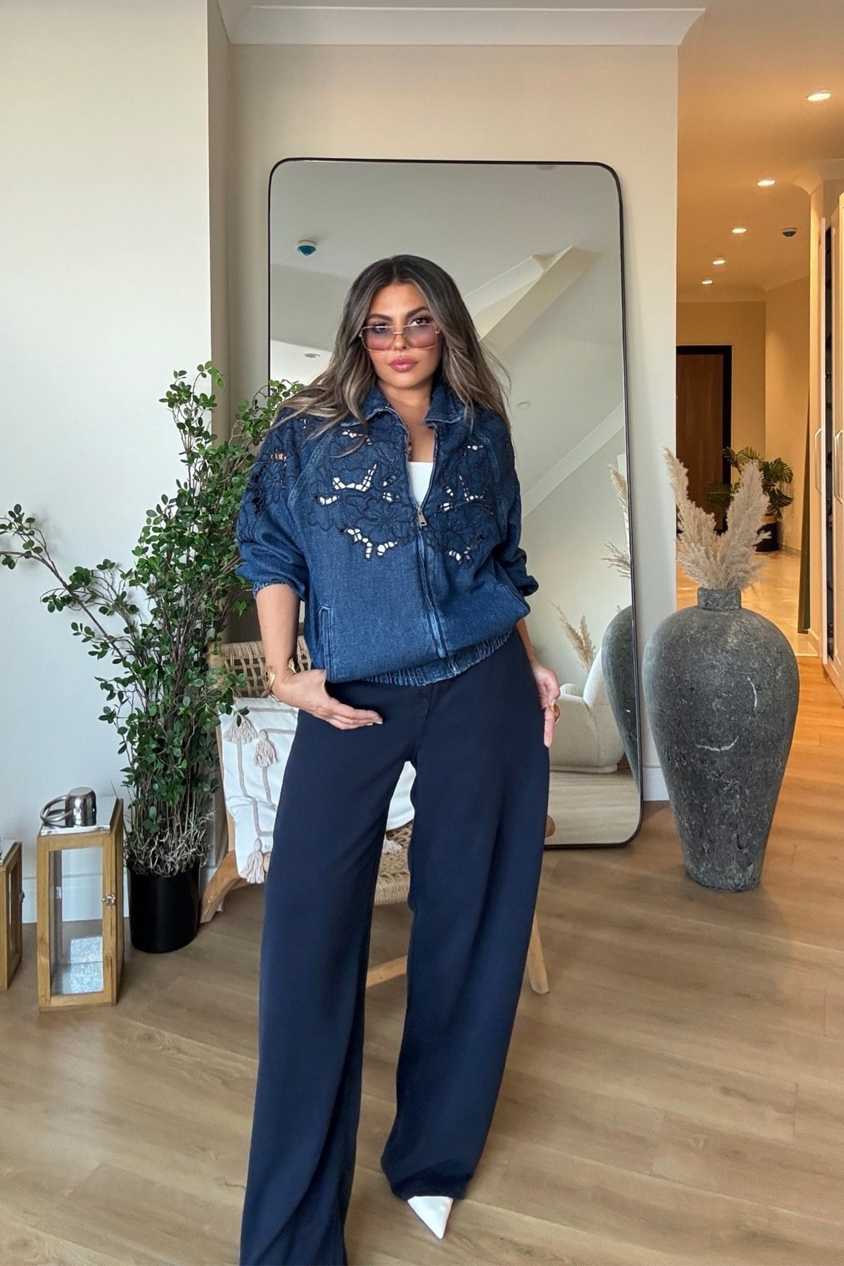 Tencel Denim Çiçek  İşleme Detaylı Bomber Ceket Lacivert