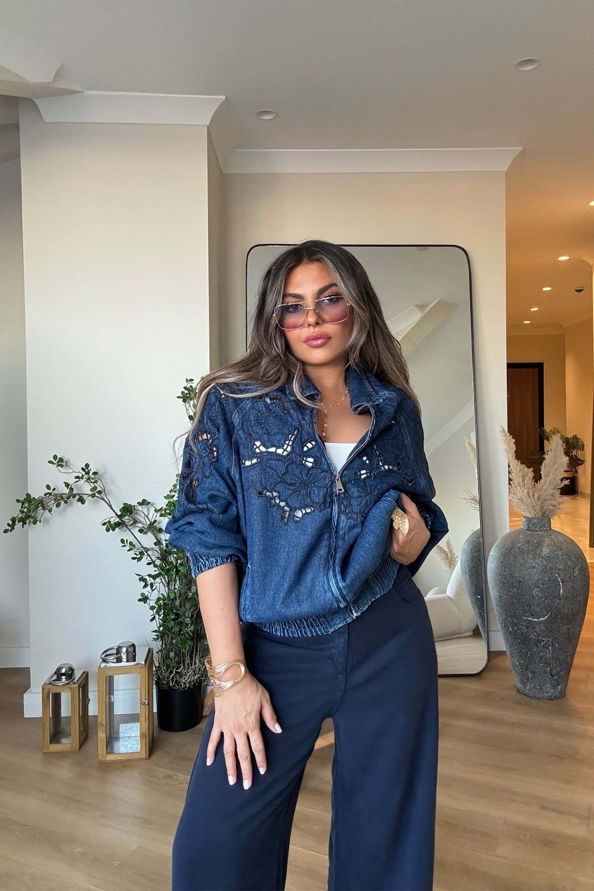 Tencel Denim Çiçek  İşleme Detaylı Bomber Ceket Lacivert