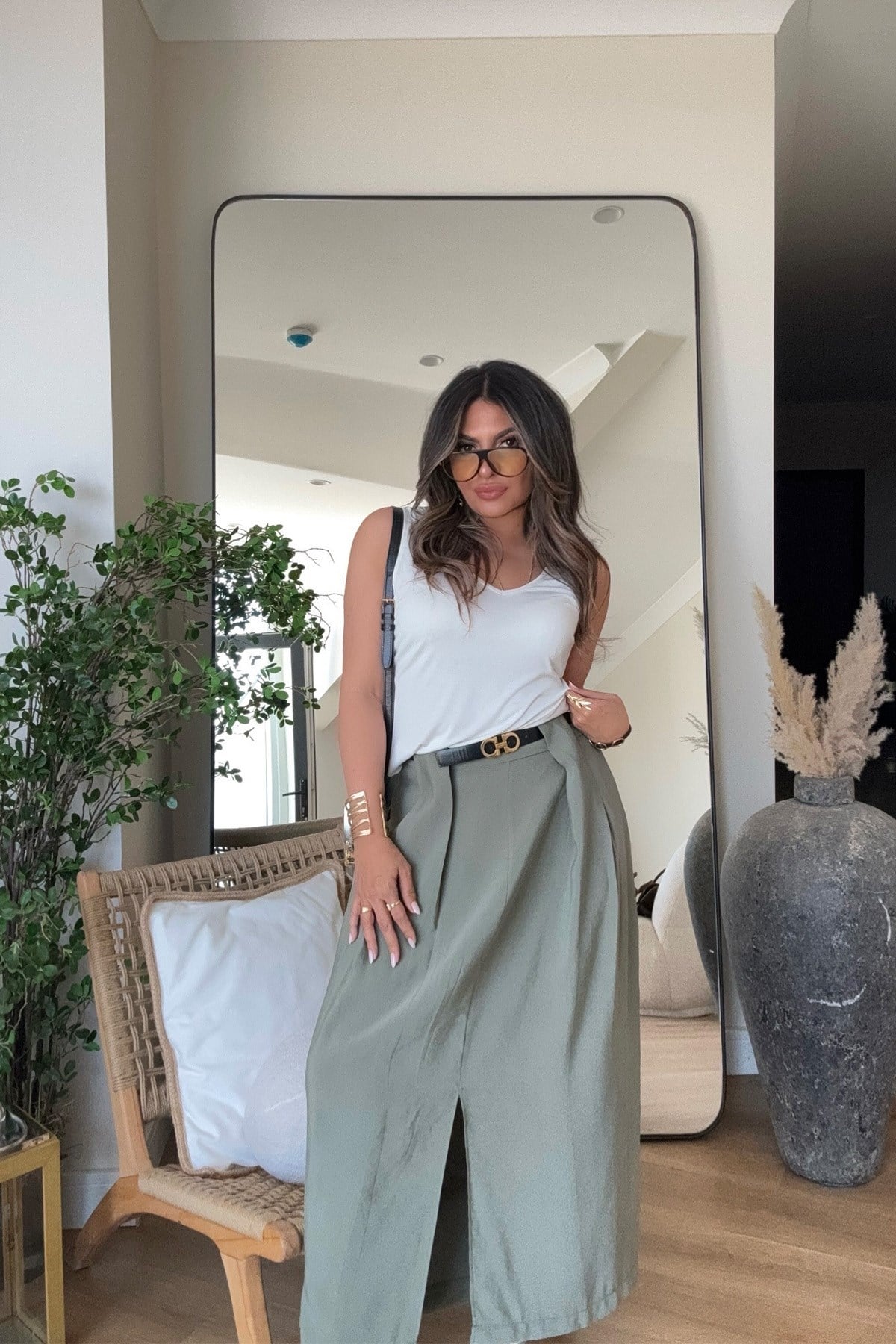 Tencel Kumaş Bel Detaylı Yırtmaçlı Etek Haki