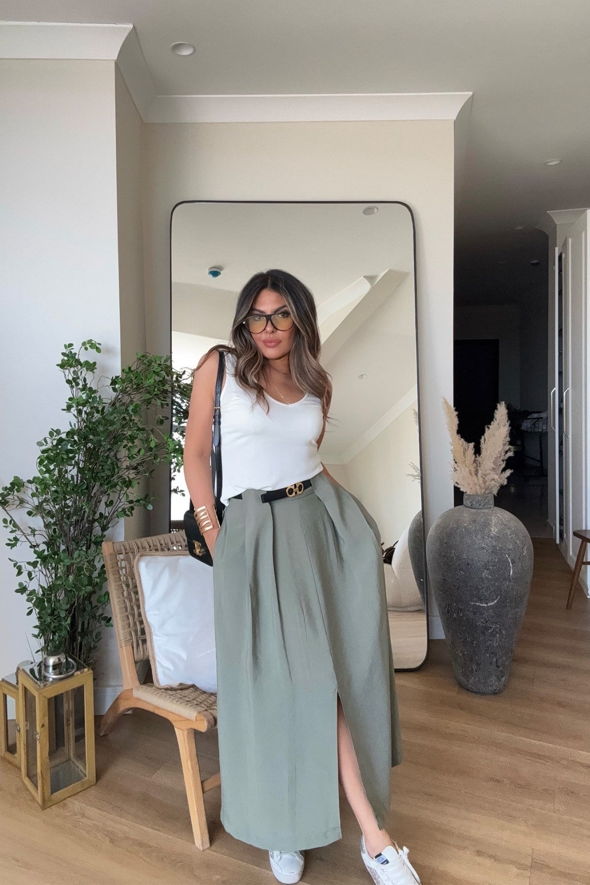 Tencel Kumaş Bel Detaylı Yırtmaçlı Etek Haki