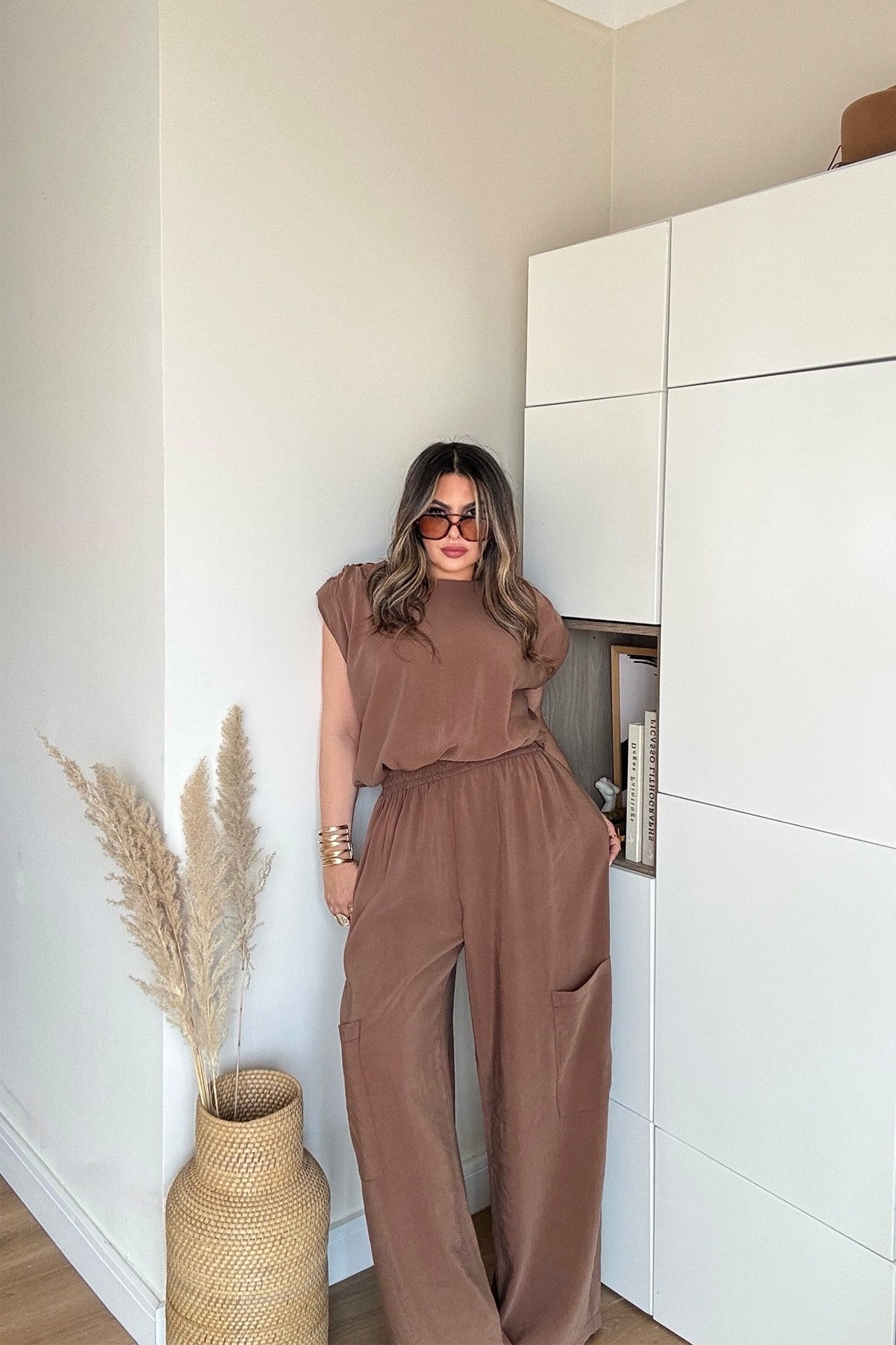 Tencel Kumaş Sırt V Yaka Lastikli Takım Mocha Mousse