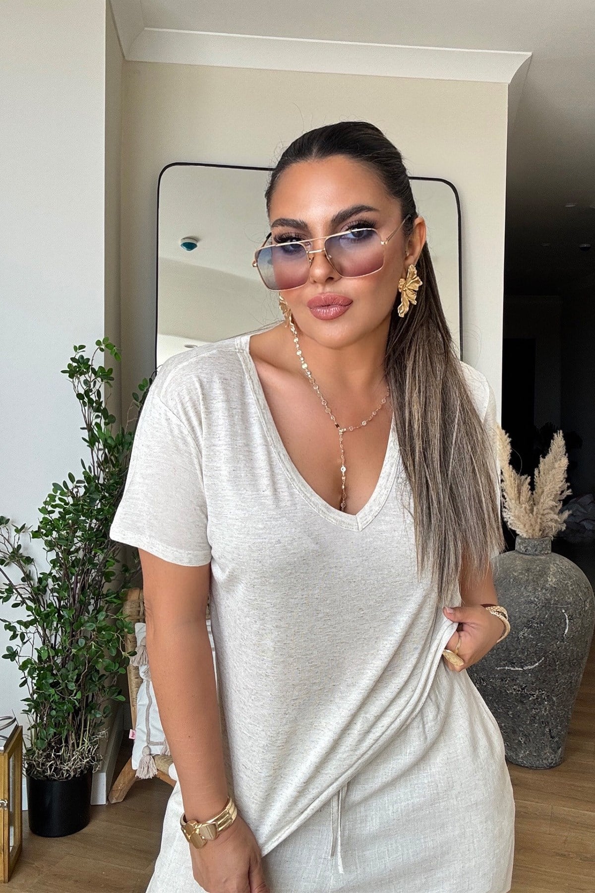 V Yaka Keten Karışımlı Tshirt Taş