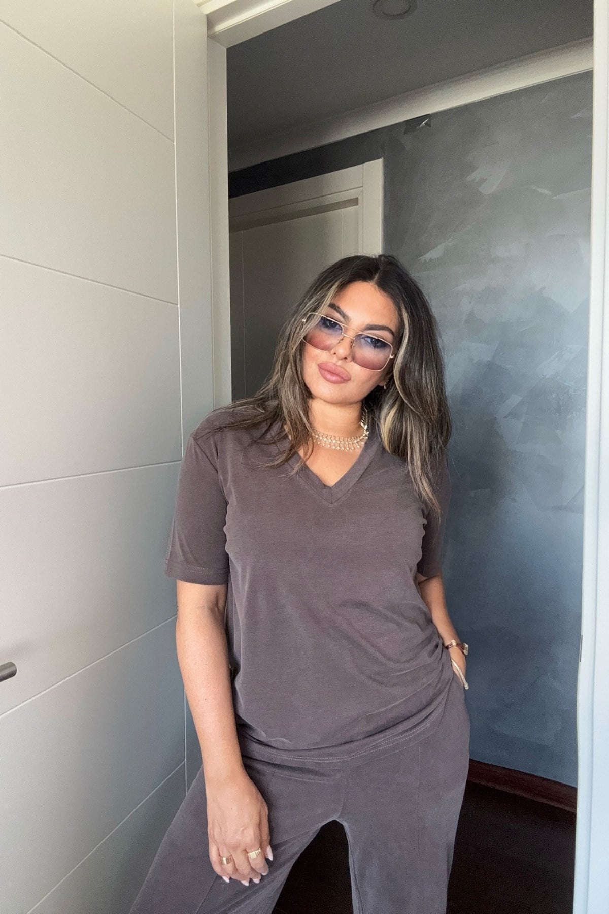 V Yaka Pike Doku Modal Takım Kahve