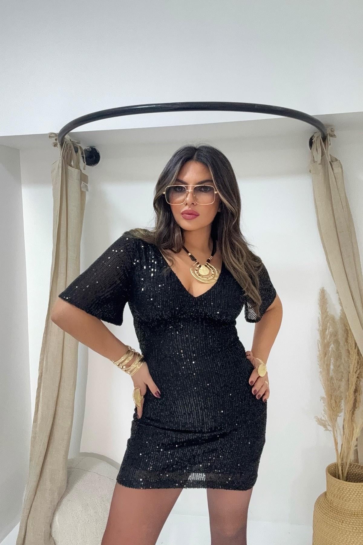 Volanlı Kol Detay Payet Elbise Siyah