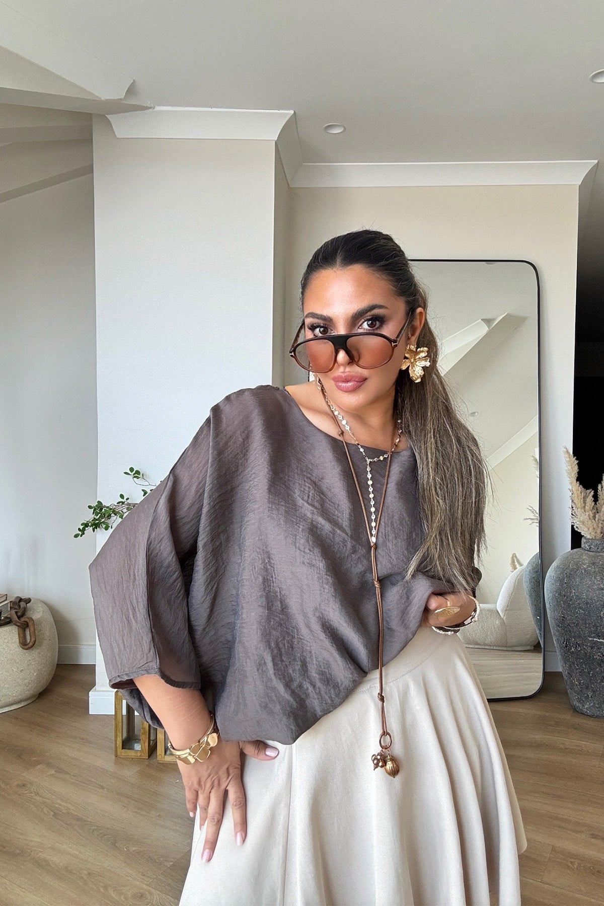 Vual Kumaş Balon Model Lastikli Bluz Kahve