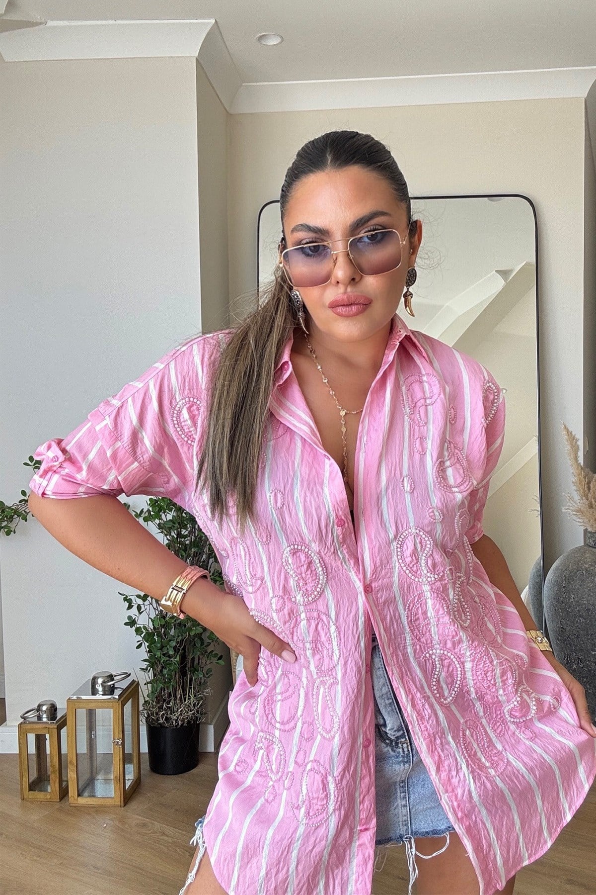 Vual Kumaş Çizgili İnci İşlemeli Gömlek Pembe