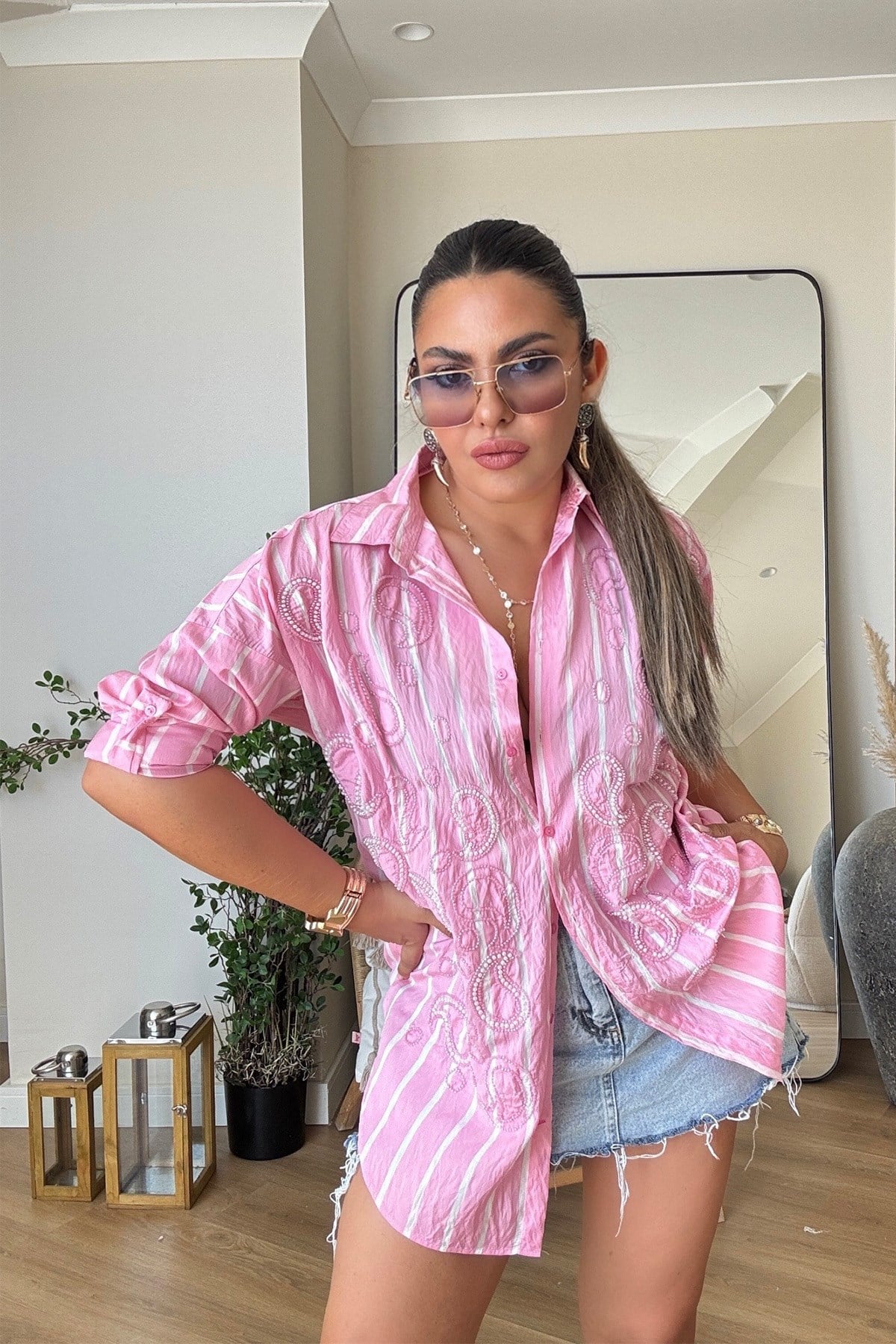 Vual Kumaş Çizgili İnci İşlemeli Gömlek Pembe