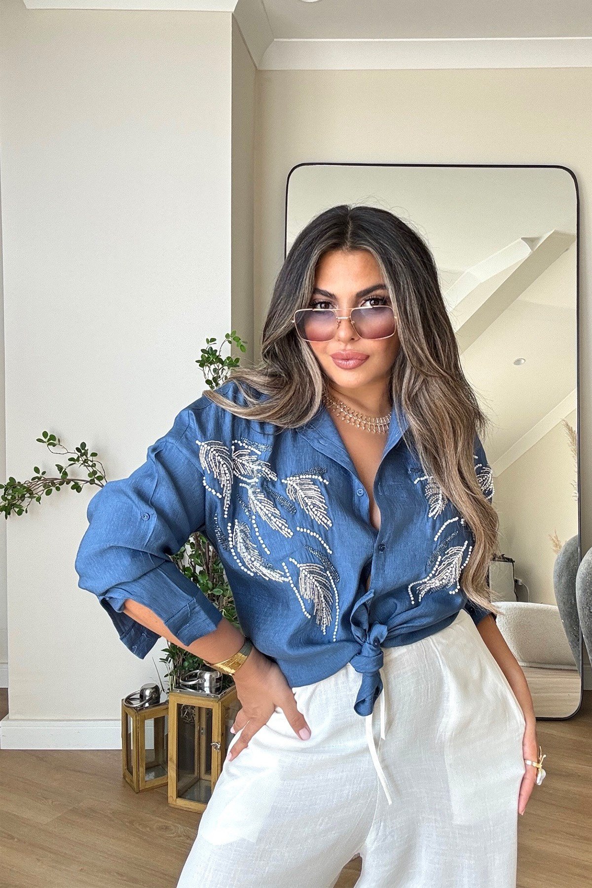 Yaprak Desen İşlemeli Boncuklu Gömlek İndigo Mavi