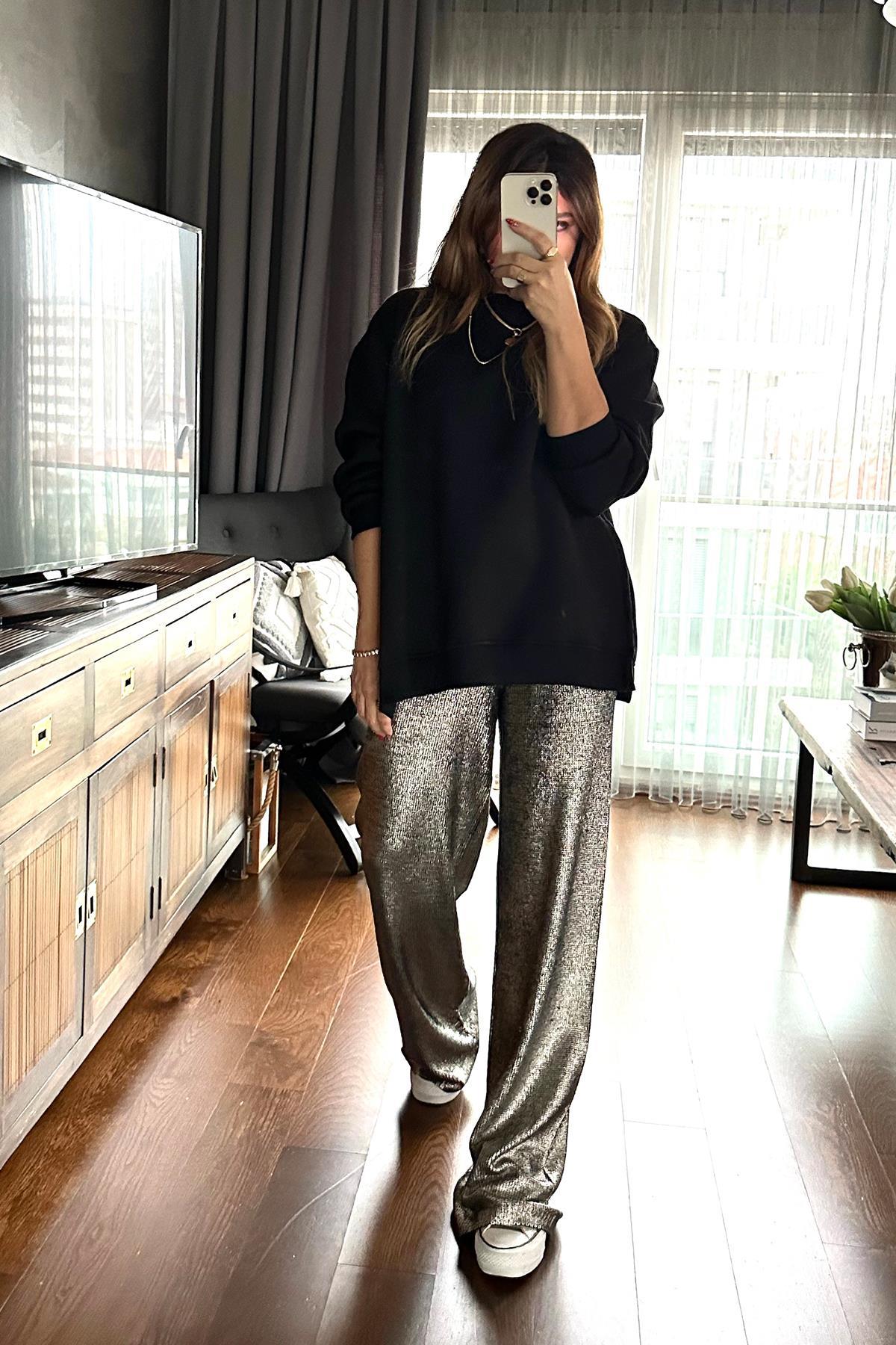 Yırtmaç Detaylı Basic Sweatshirt Siyah