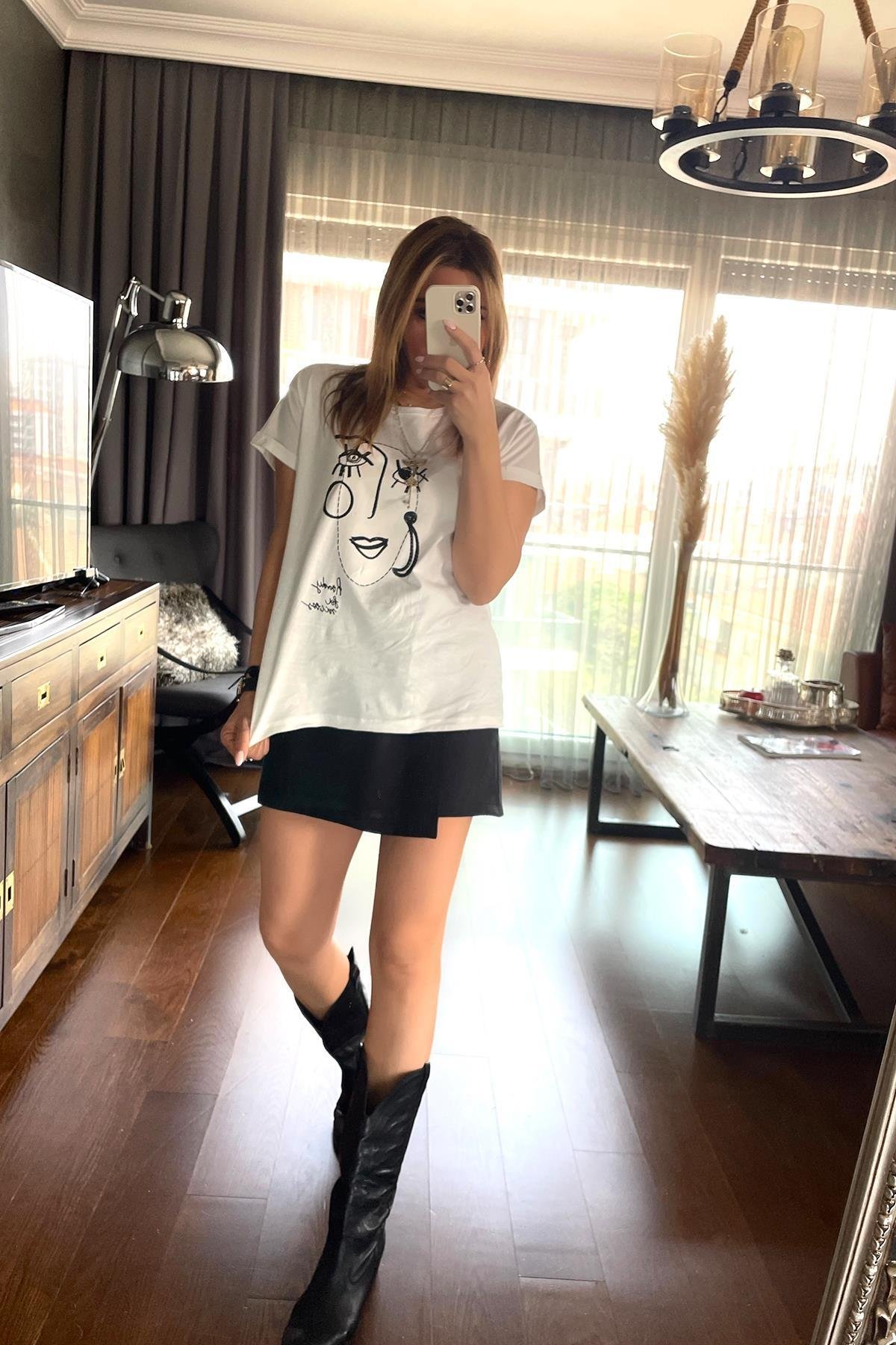 Yüz Figürlü Tshirt Ekru