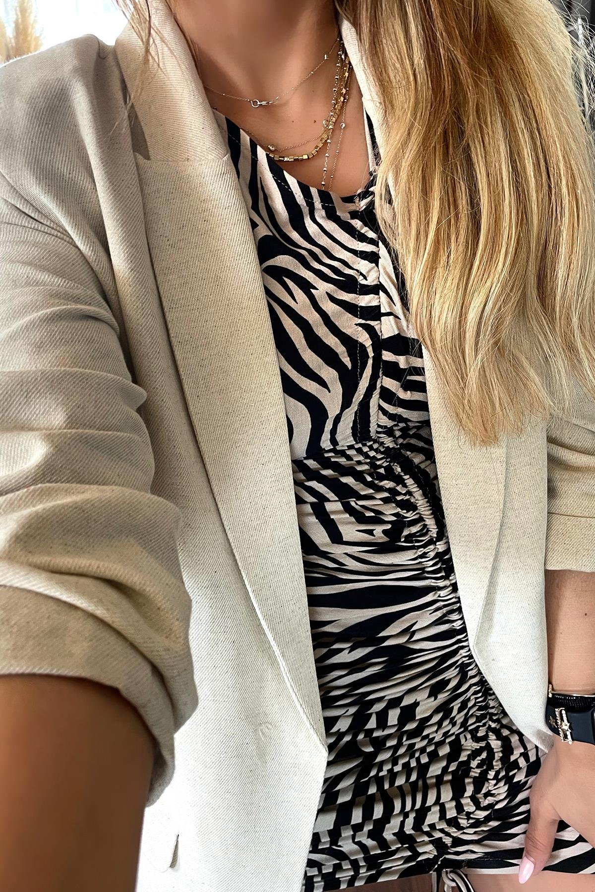 Zebra Desen Önü Büzgülü Elbise Kahverengi