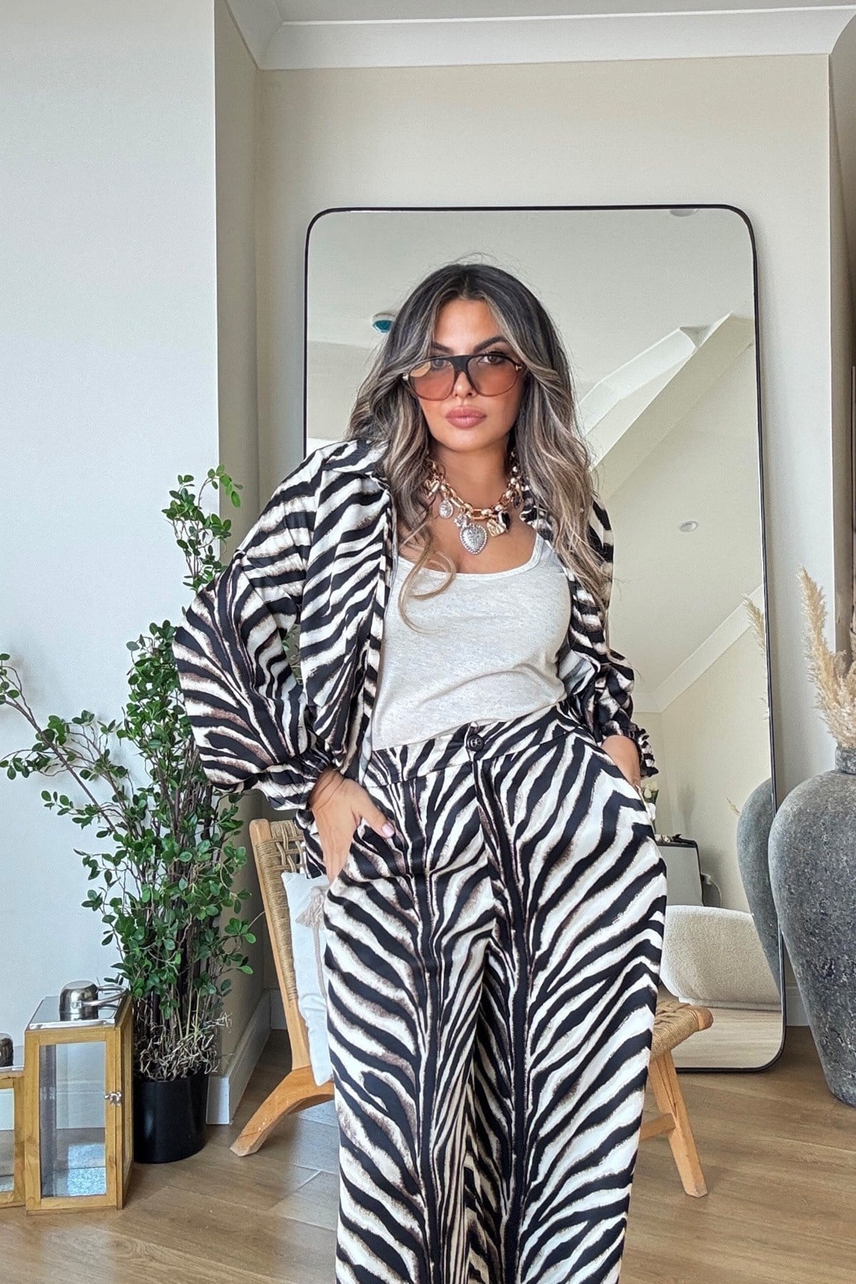 Zebra Desen Viskon Saten Bağlamalı Takım Renkli