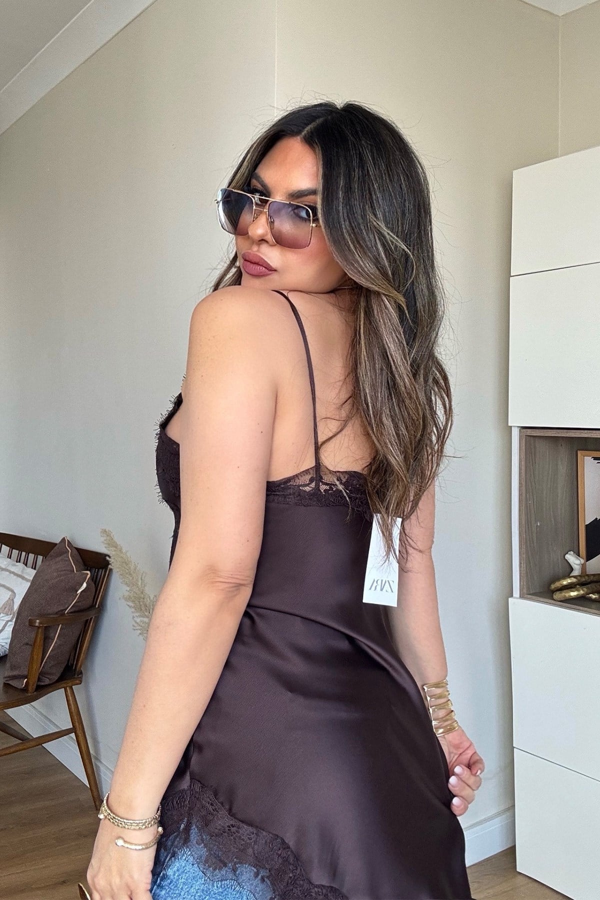 Zr Model Dantel Detay Yırtmaçlı Saten Tunik Kahve