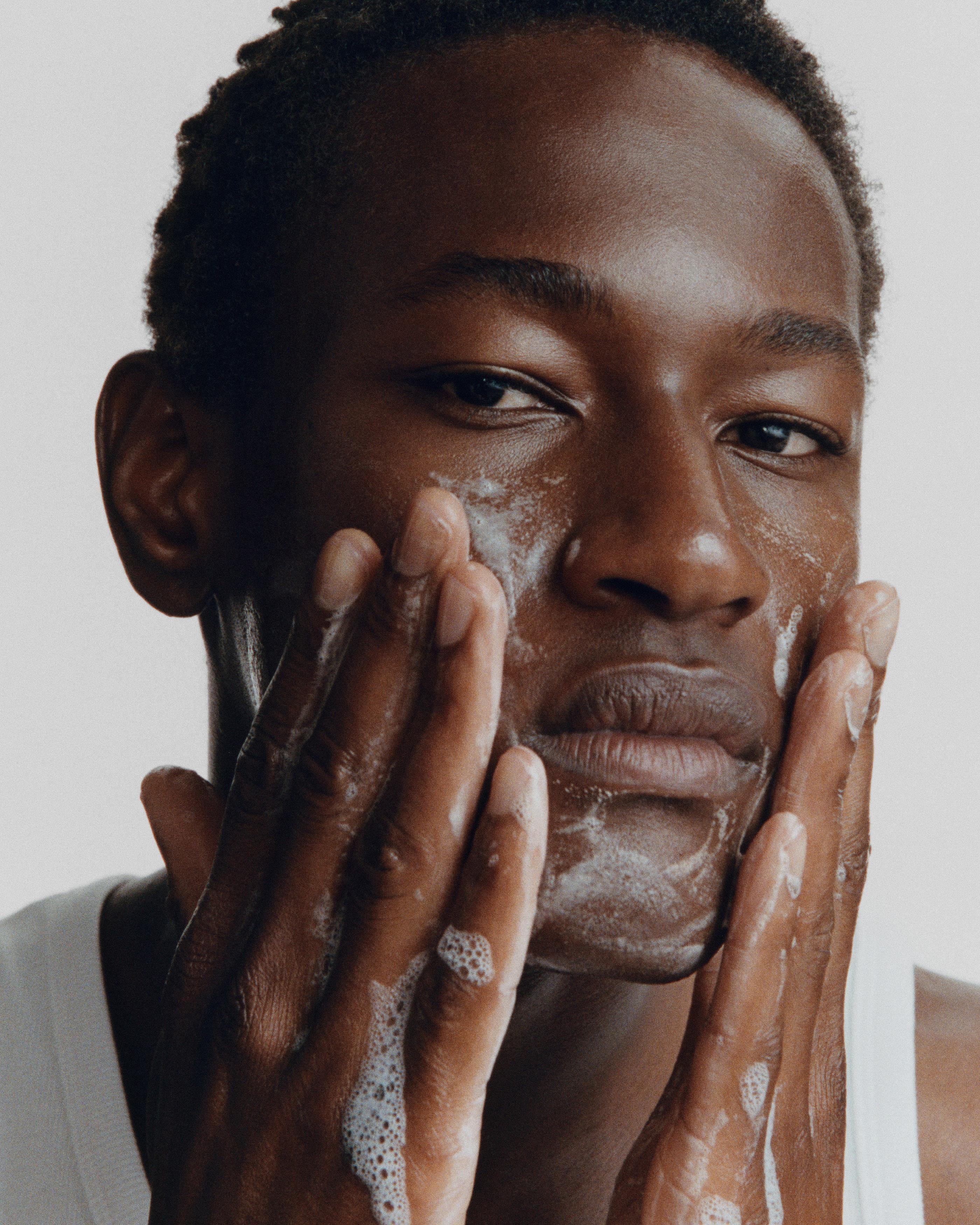 INGLOT LAB Deep Cleansing Face Gel  -  Derin Temizleyici Yüz Jeli 145 ml