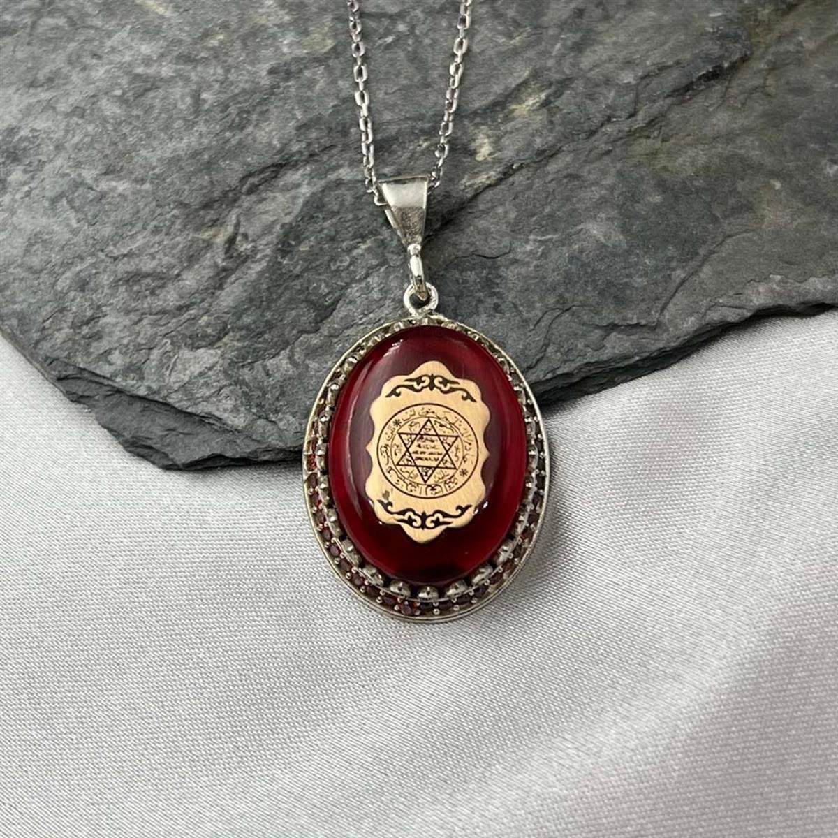  Kehribar Üzeri Süleyman Mühürlü İşlemeli Gümüş Kolye