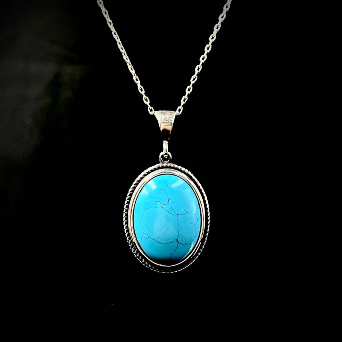  Oval Firuze Taşlı Gümüş Kolye