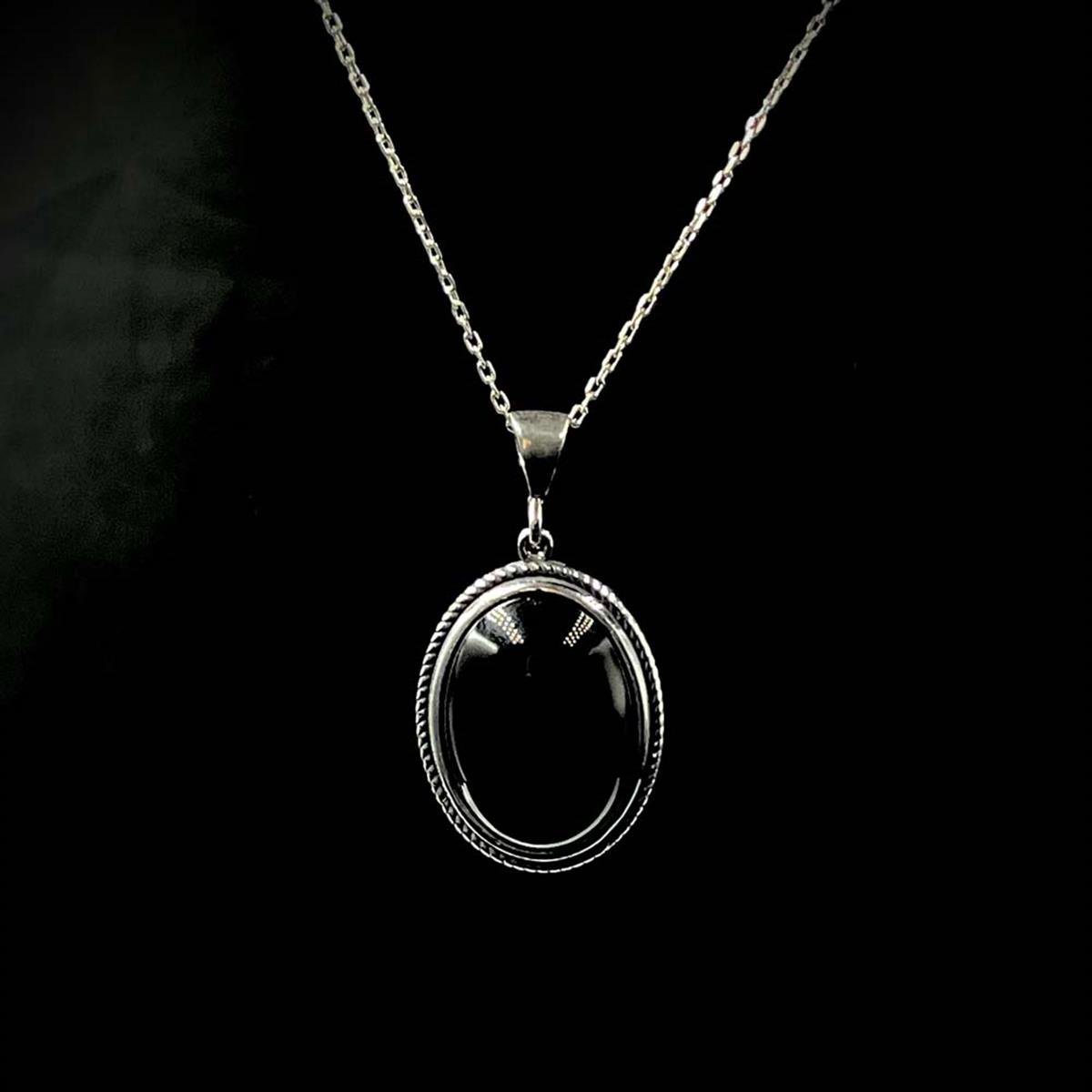  Oval Oniks Taşlı Gümüş Kolye
