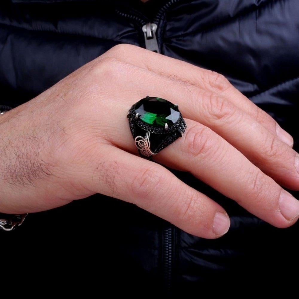 925 Ayar Gümüş Yeşil Renk Zirkon Taşlı Tuğra Model YüzükTuğra Yüzük