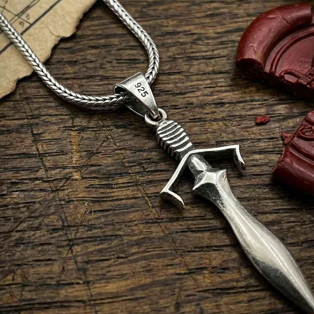 925 Ayar Kılıç Model Gümüş KolyeKolye