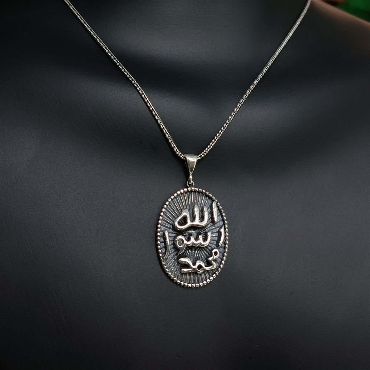 Allah Resulu Muhammed Yazılı Üç Boyutlu Gümüş Kolye
