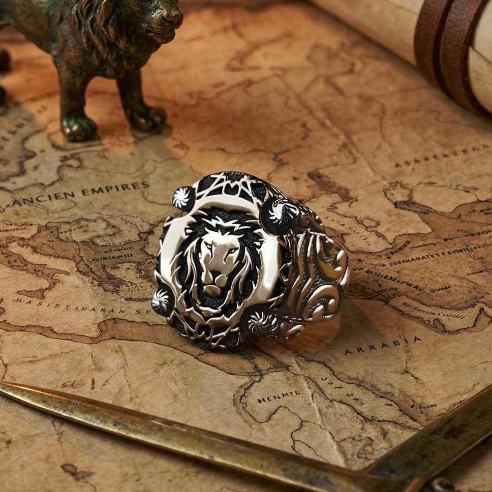 Lion Embroidered Edge Motif Sterling Silver RingPlain Ring