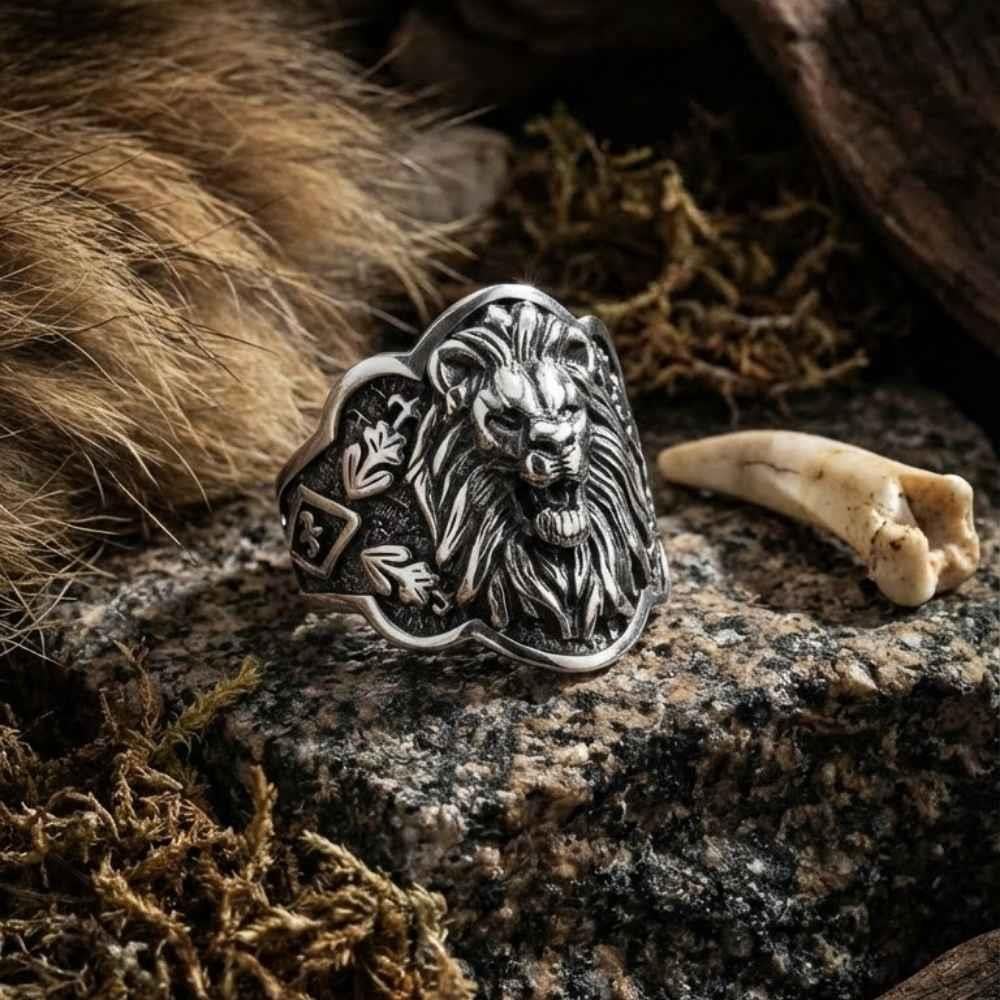 Aslan Kafası Figürü İşlemeli Gümüş YüzükBaşparmak & Zihgir Yüzükleri