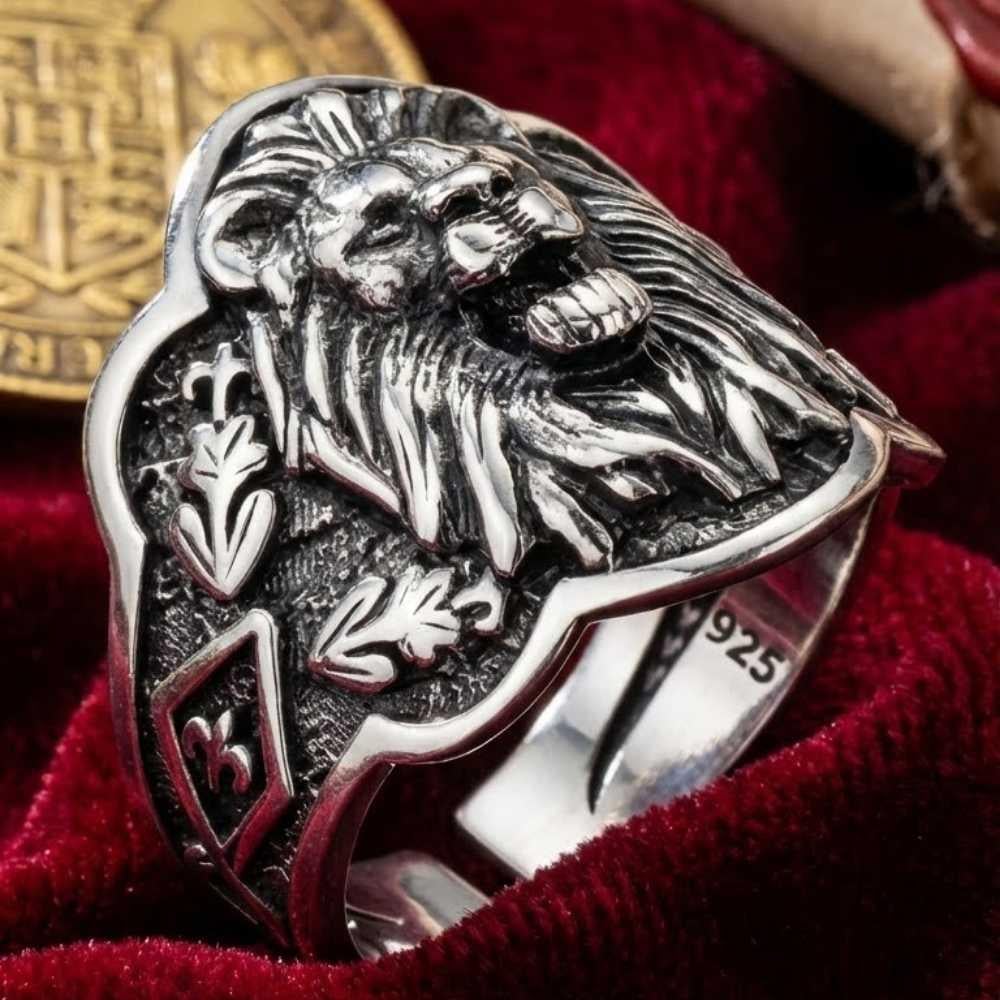 Aslan Kafası Figürü İşlemeli Gümüş YüzükBaşparmak & Zihgir Yüzükleri