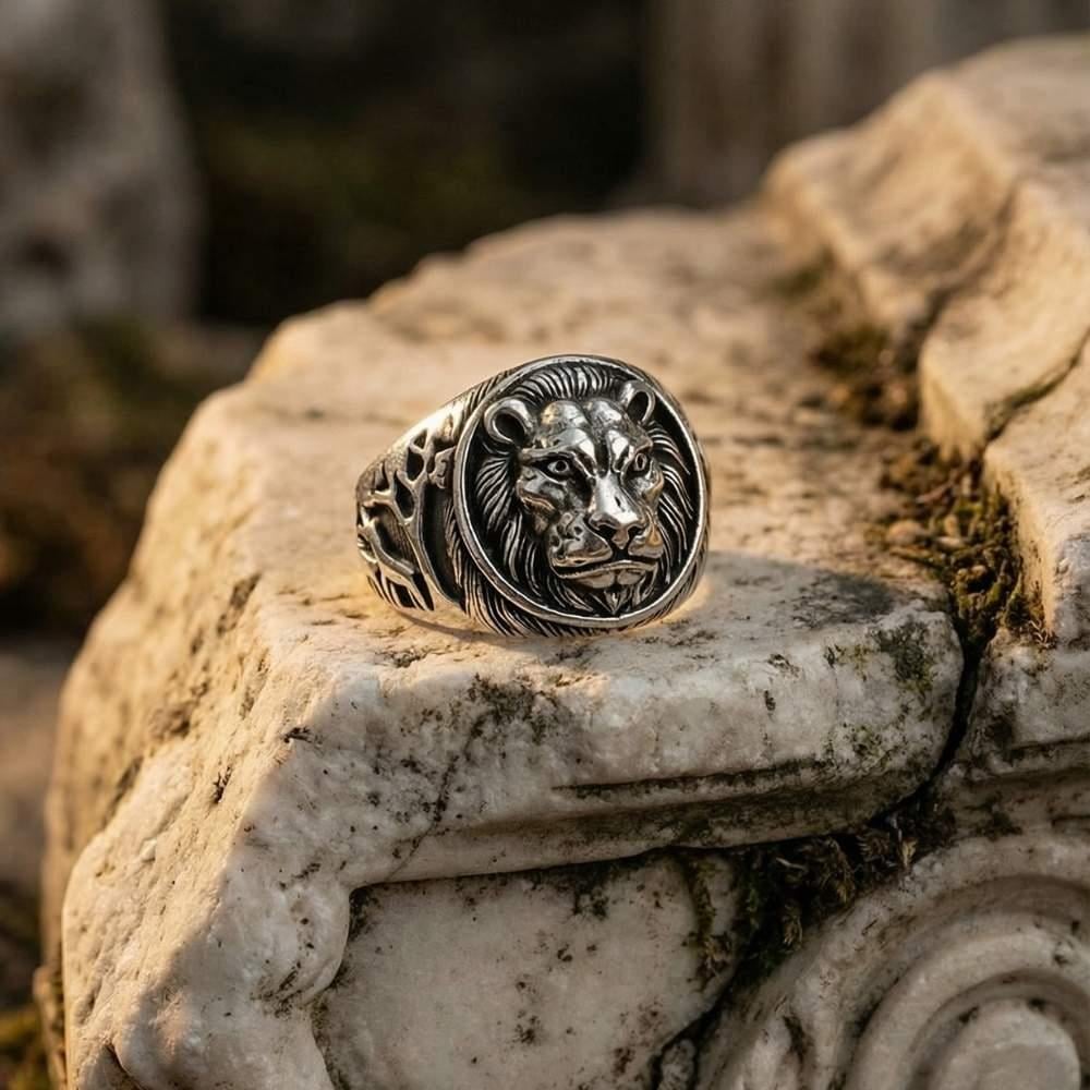 Aslan Motifi İşlemeli Gümüş YüzükHayvan Figürlü Yüzükler