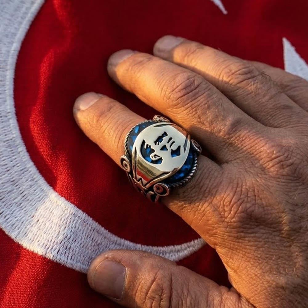 Atatürk Silüetli Mavi Zirkon Taşlı Gümüş Erkek YüzükAtatürk Yüzükleri