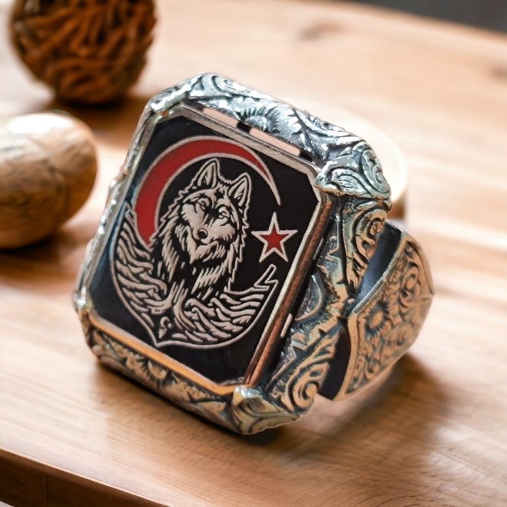 Ay Yıldız Bozkurt Kalem İşlemeli Gümüş Yüzük