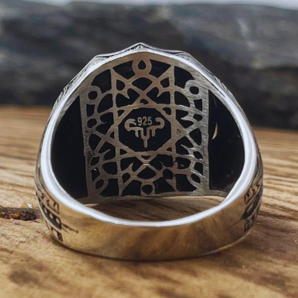 Ay Yıldız Bozkurtlar İşlemeli Gümüş Yüzük