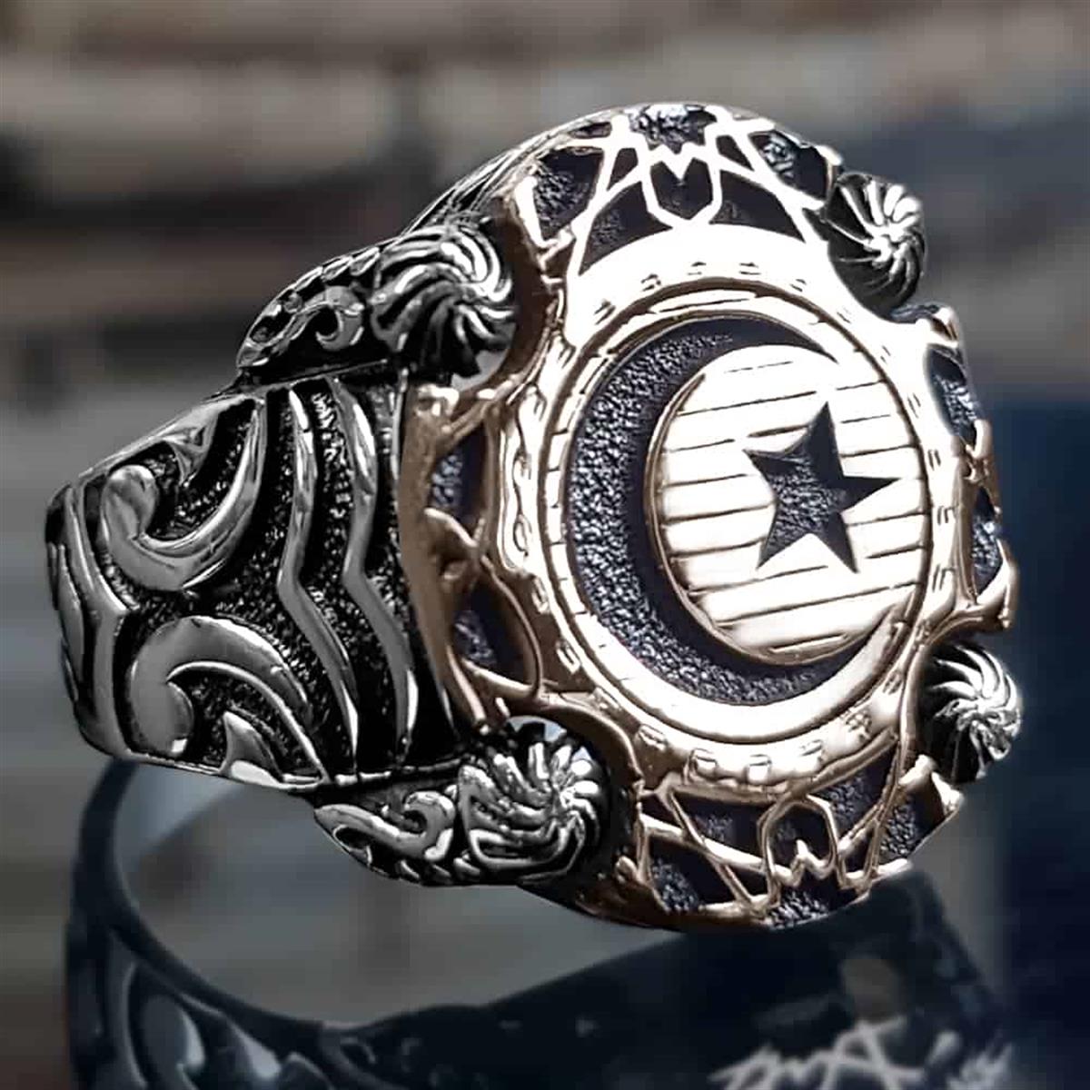 Ay Yıldız İşlemeli Kenar Motifli Gümüş Yüzük
