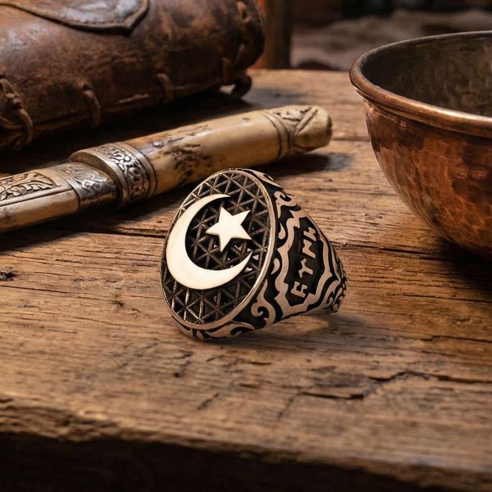 Ay Yıldız Kenarları Göktürkçe Türk Yazılı Gümüş Erkek YüzükAy Yıldız Yüzük