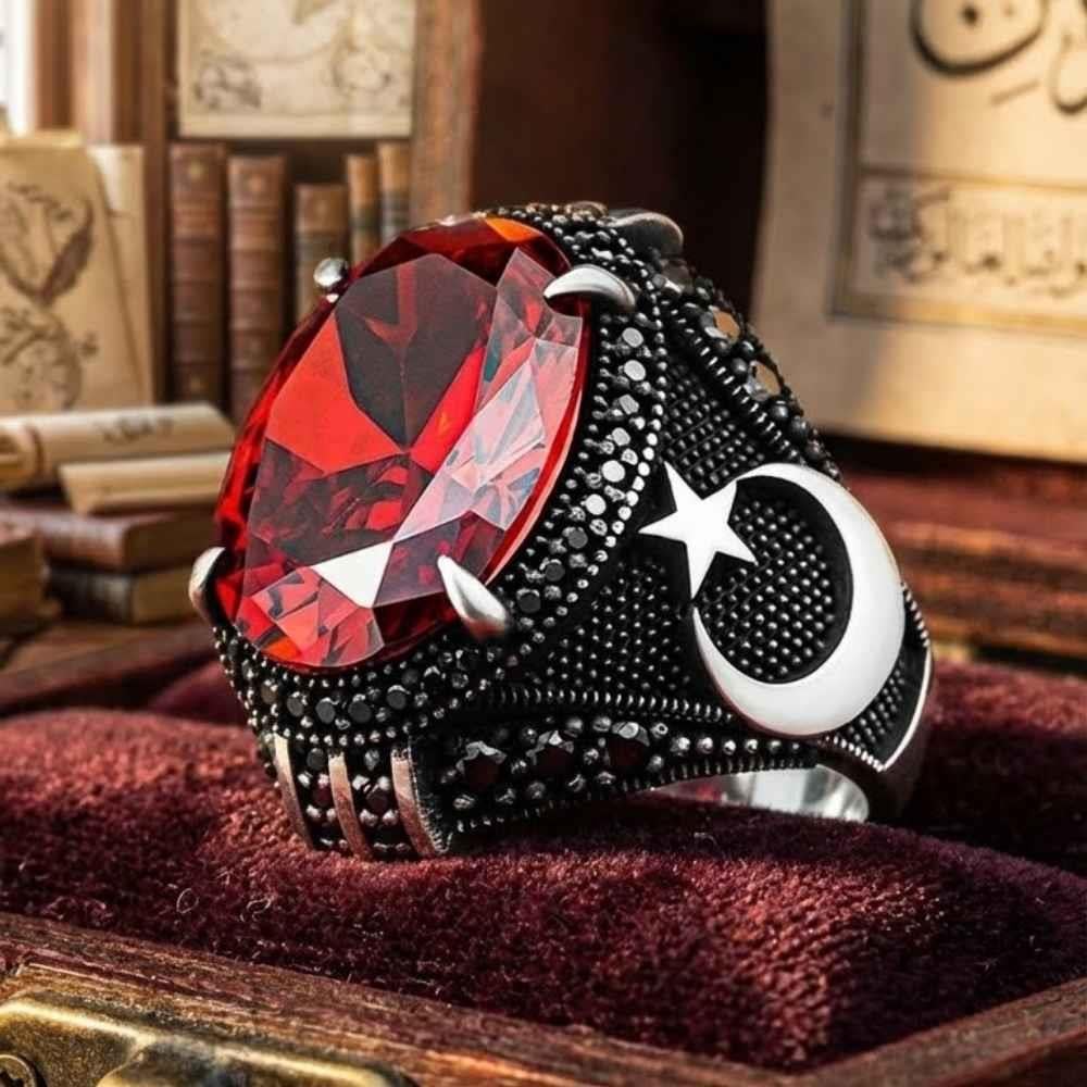 Ay Yıldız Motifli Kırmızı Zirkon Taşlı Gümüş YüzükZirkon Taşlı Yüzükler