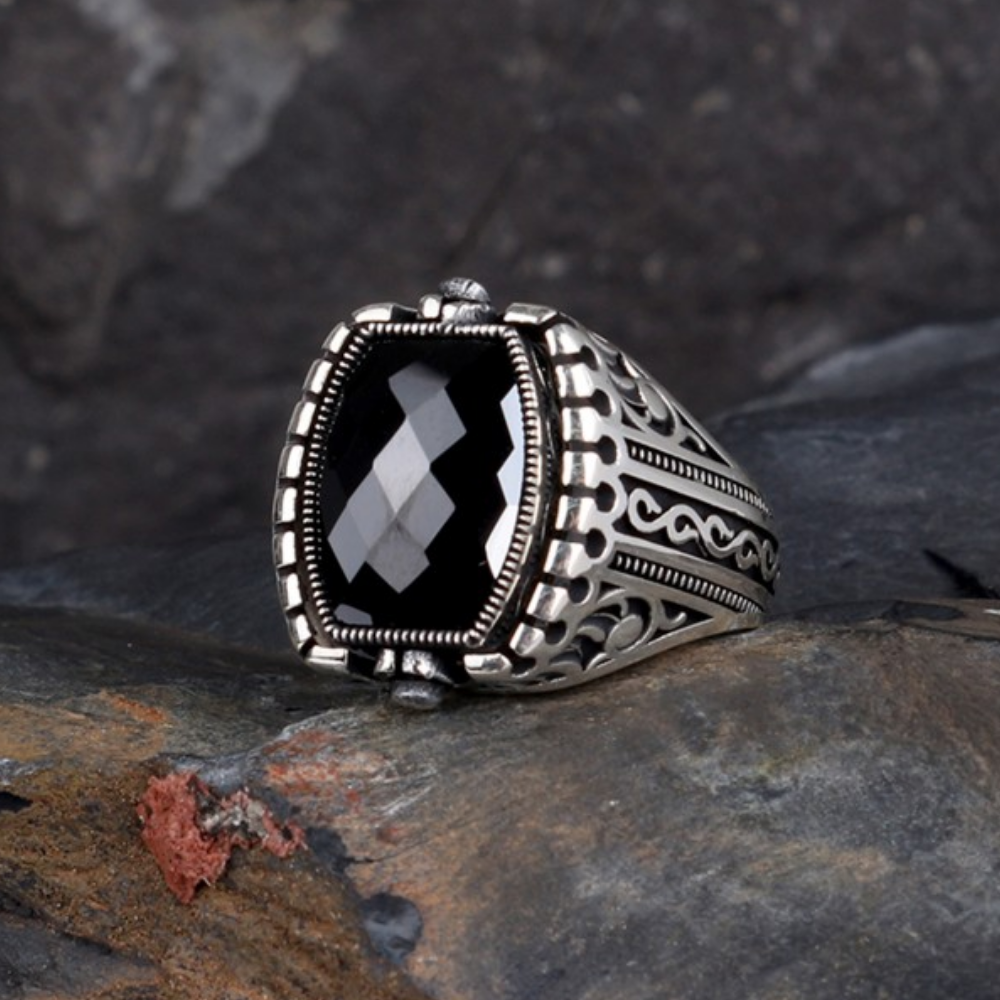 Ay Yıldız Siyah Zirkon Taşlı Çift Taraflı Gümüş Yüzük