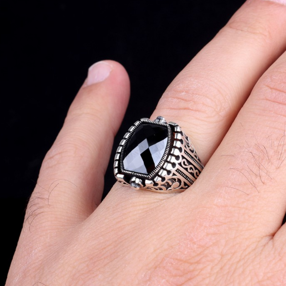 Ay Yıldız Siyah Zirkon Taşlı Çift Taraflı Gümüş Yüzük