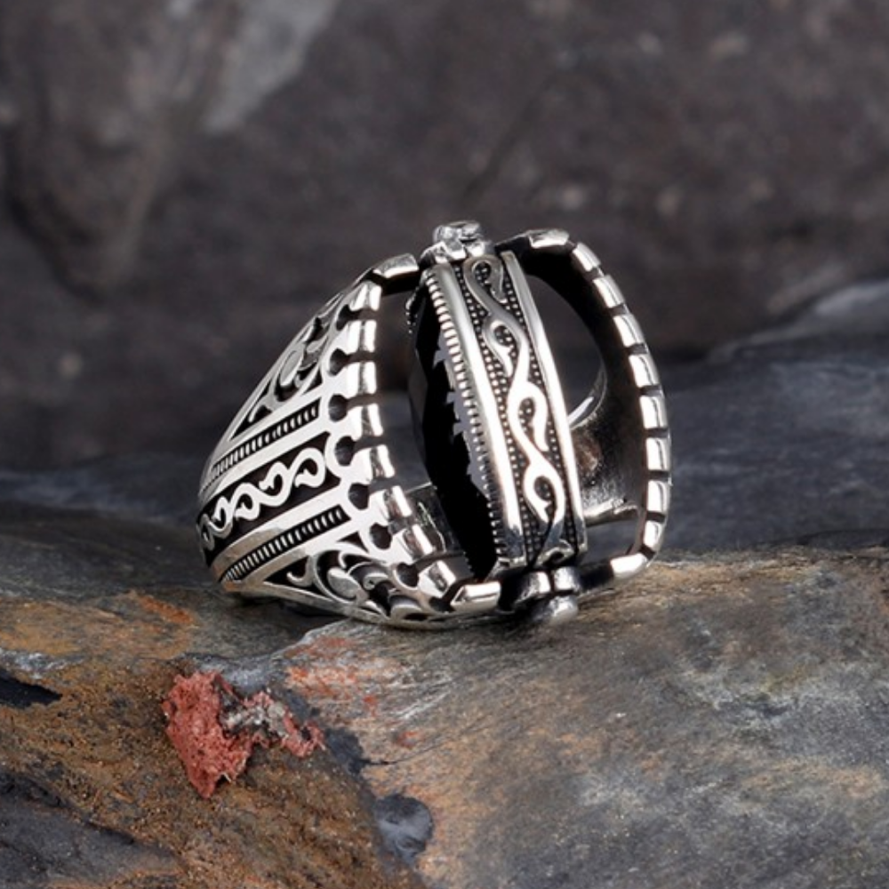 Ay Yıldız Siyah Zirkon Taşlı Çift Taraflı Gümüş Yüzük